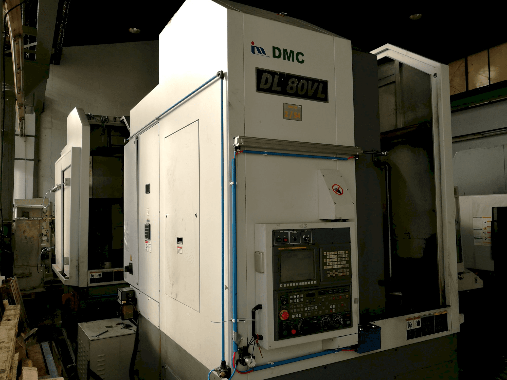 Makine DMC - Sol görünüm DL 80VL