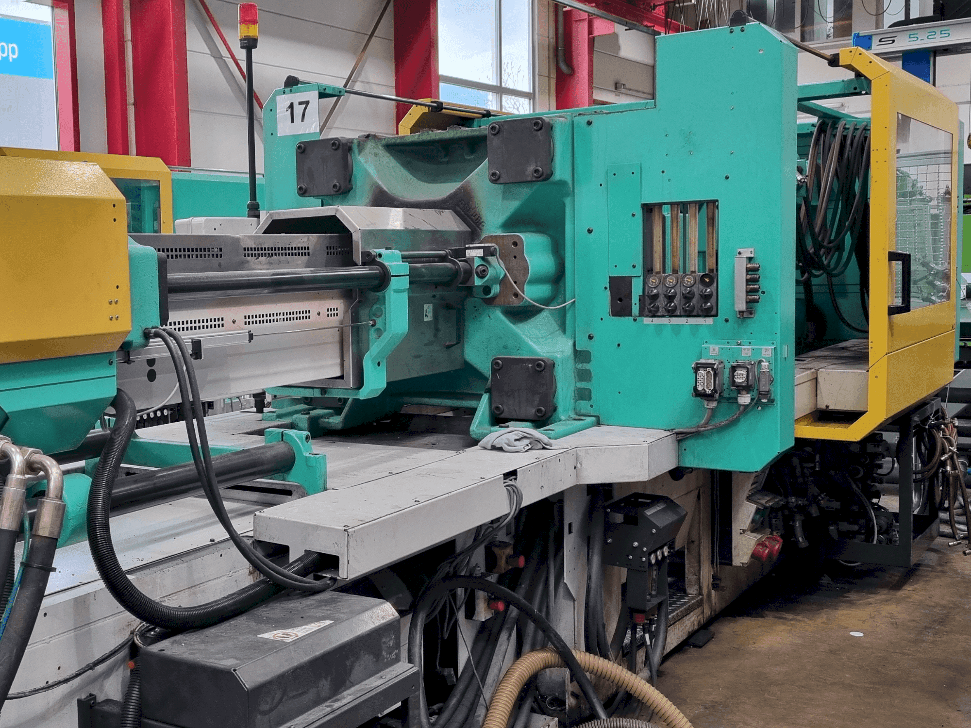 Makine Arburg 630 S 2500-1300 ECO - Önden görünüm