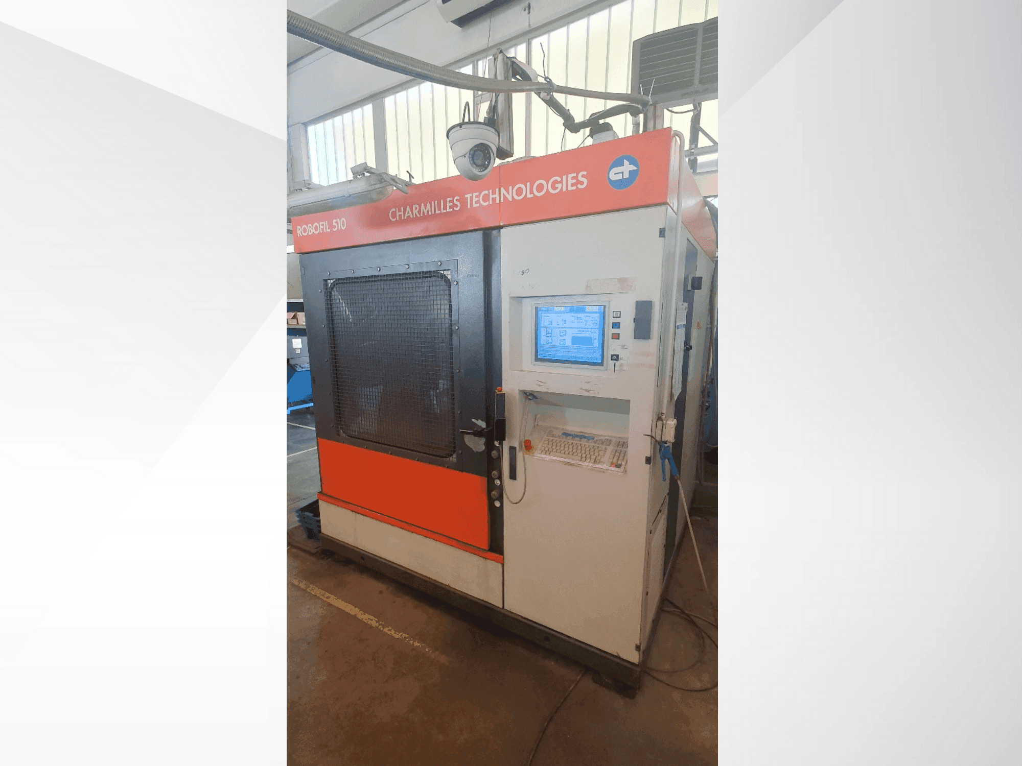 Makine CHARMILLES Robofil 510 - Önden görünüm