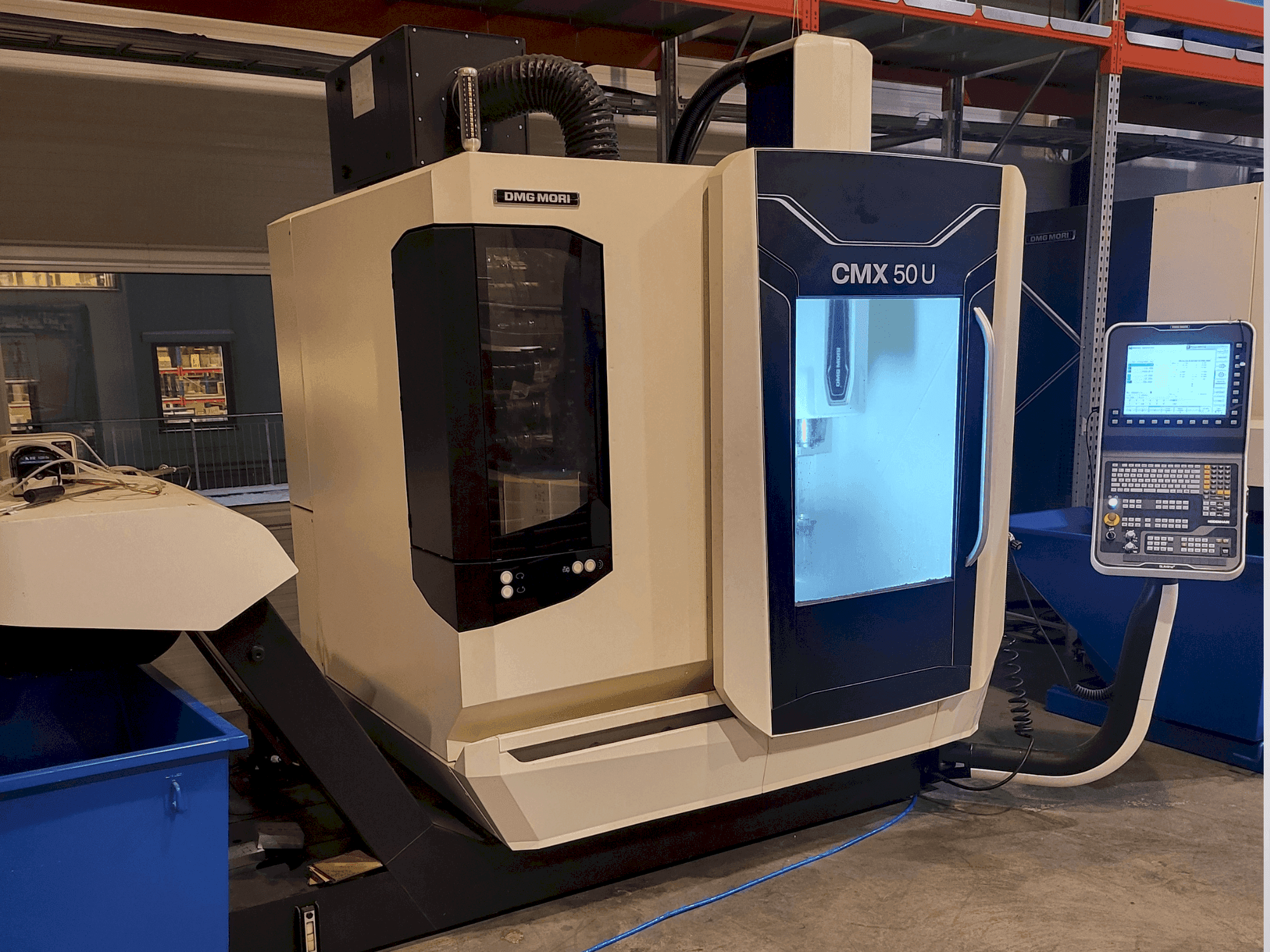 Makine DMG MORI CMX 50U - Önden görünüm