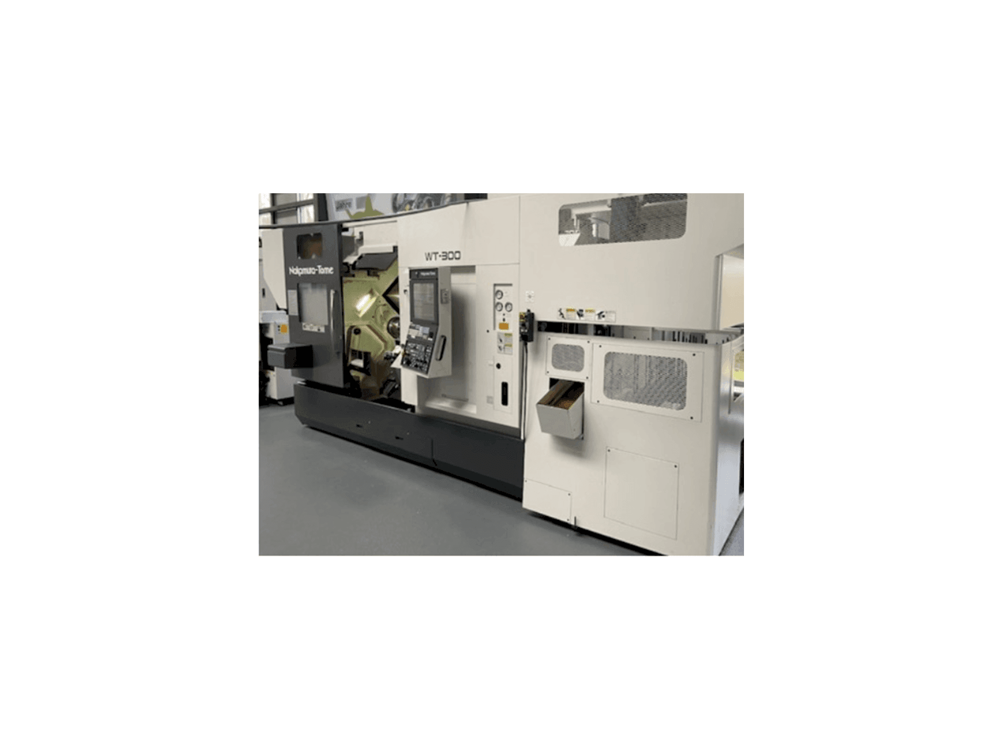 Makine NAKAMURA WT-300/GR 210 - Önden görünüm