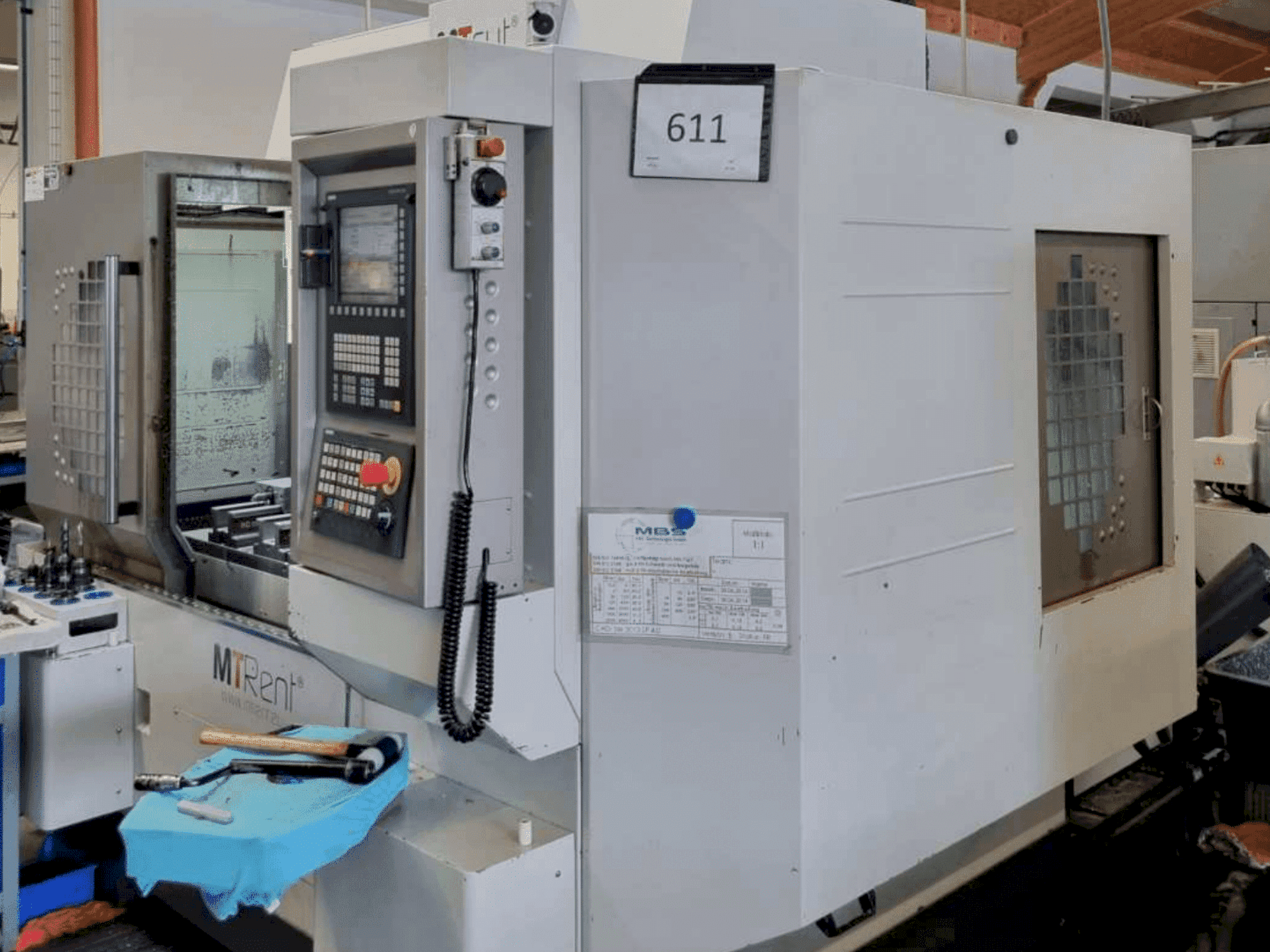 Makine MTcut V 110 T (2011) - Önden görünüm