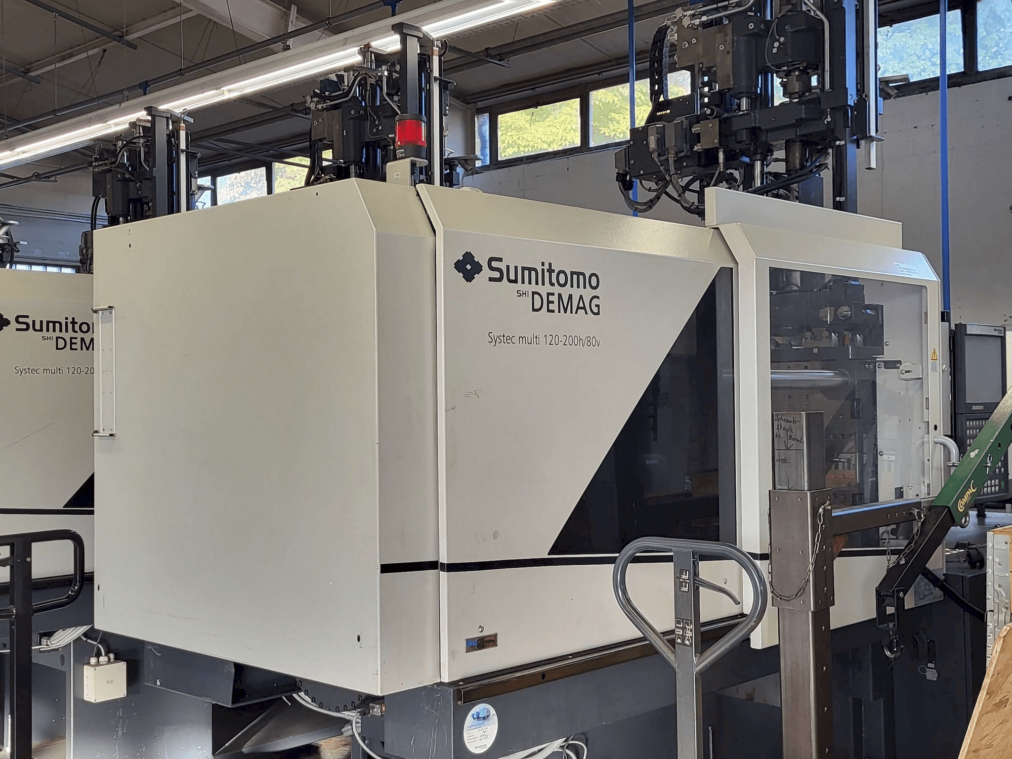 Makine Sumitomo SHI DEMAG Multi 120/470-200h/80V - Sol taraftaki görüntü