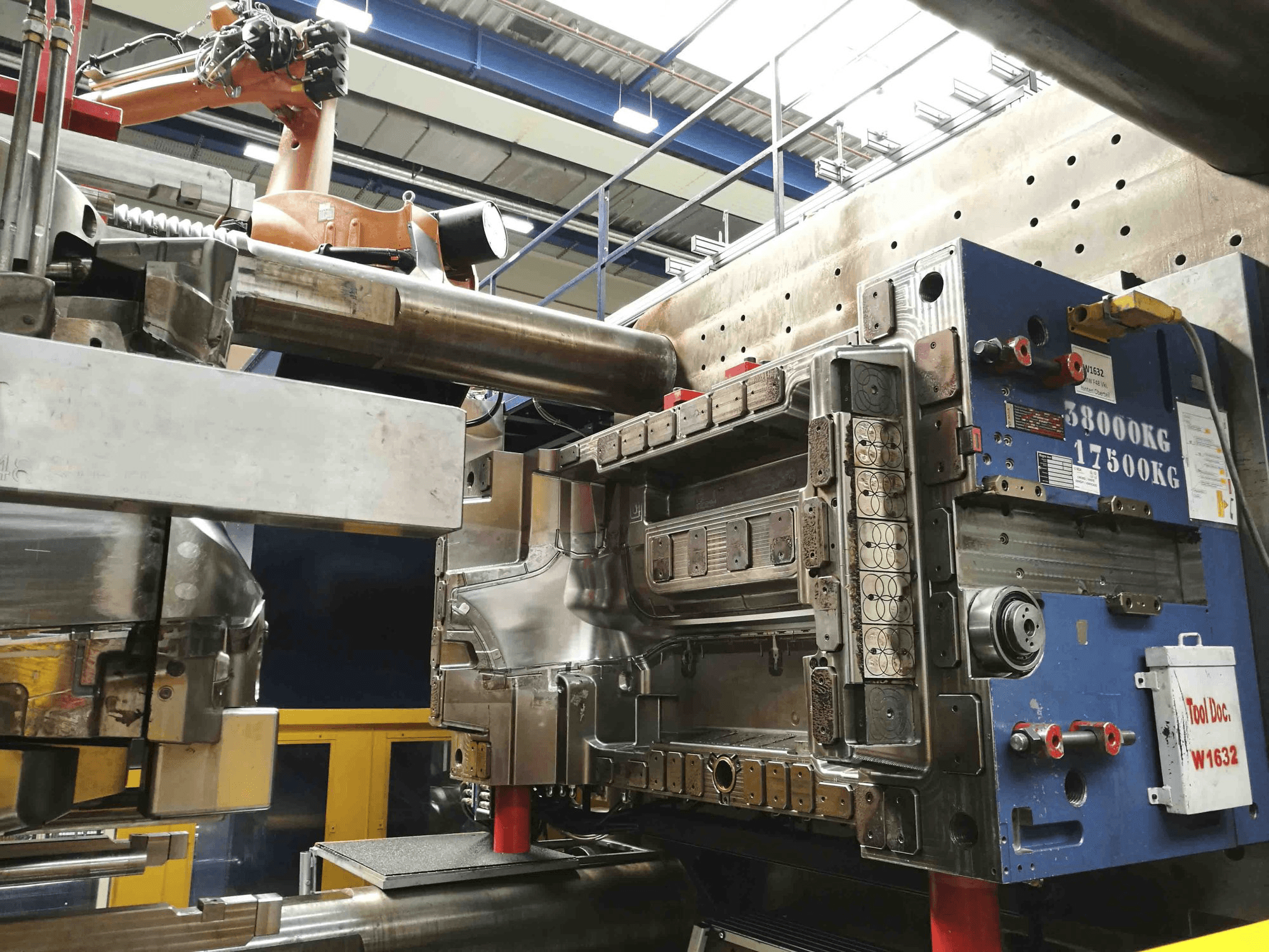 Makine 1 Husky - Önden görünüm E 3650 RS 170/155
