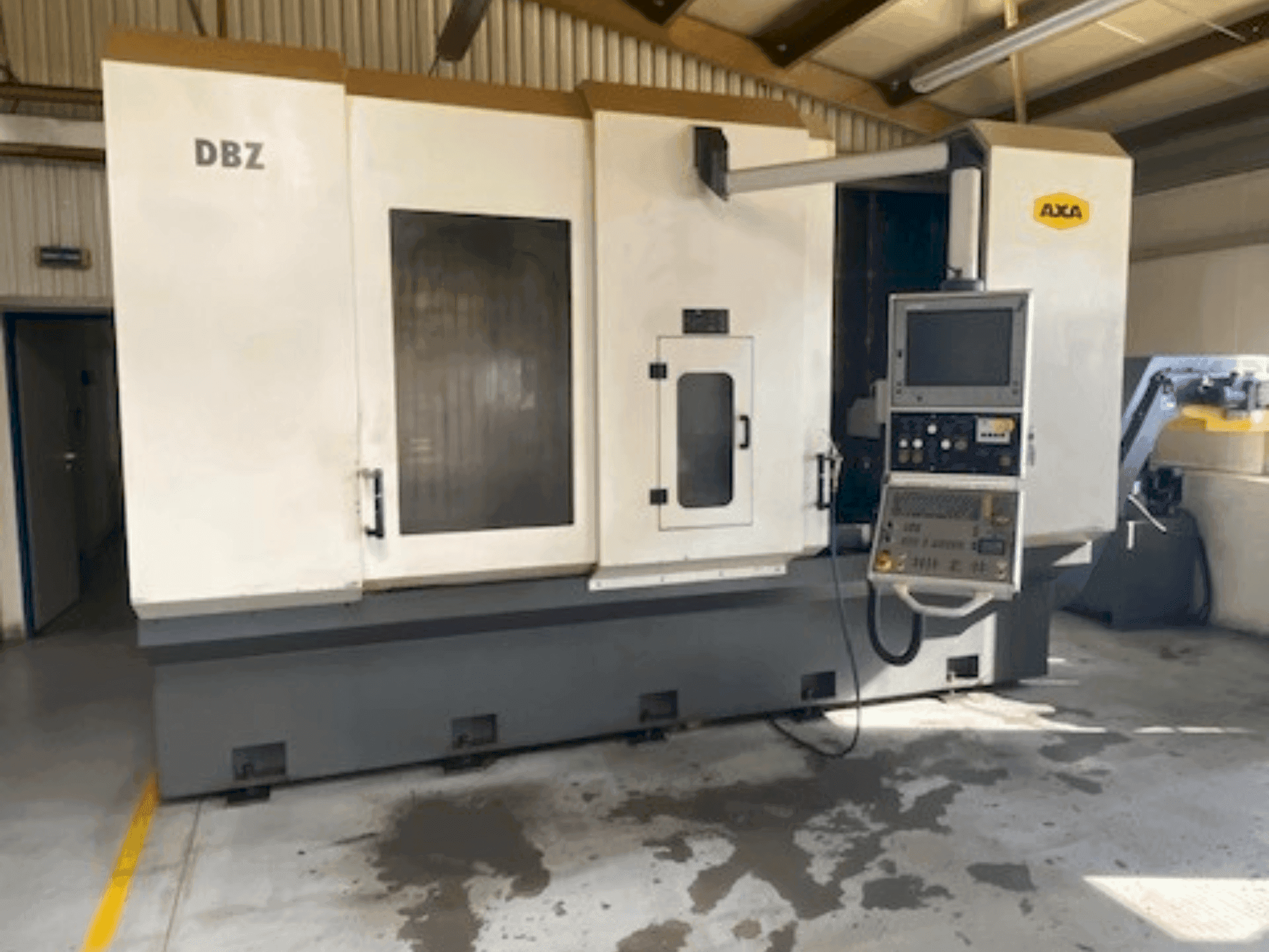 Makine AXA DBZ - Önden görünüm