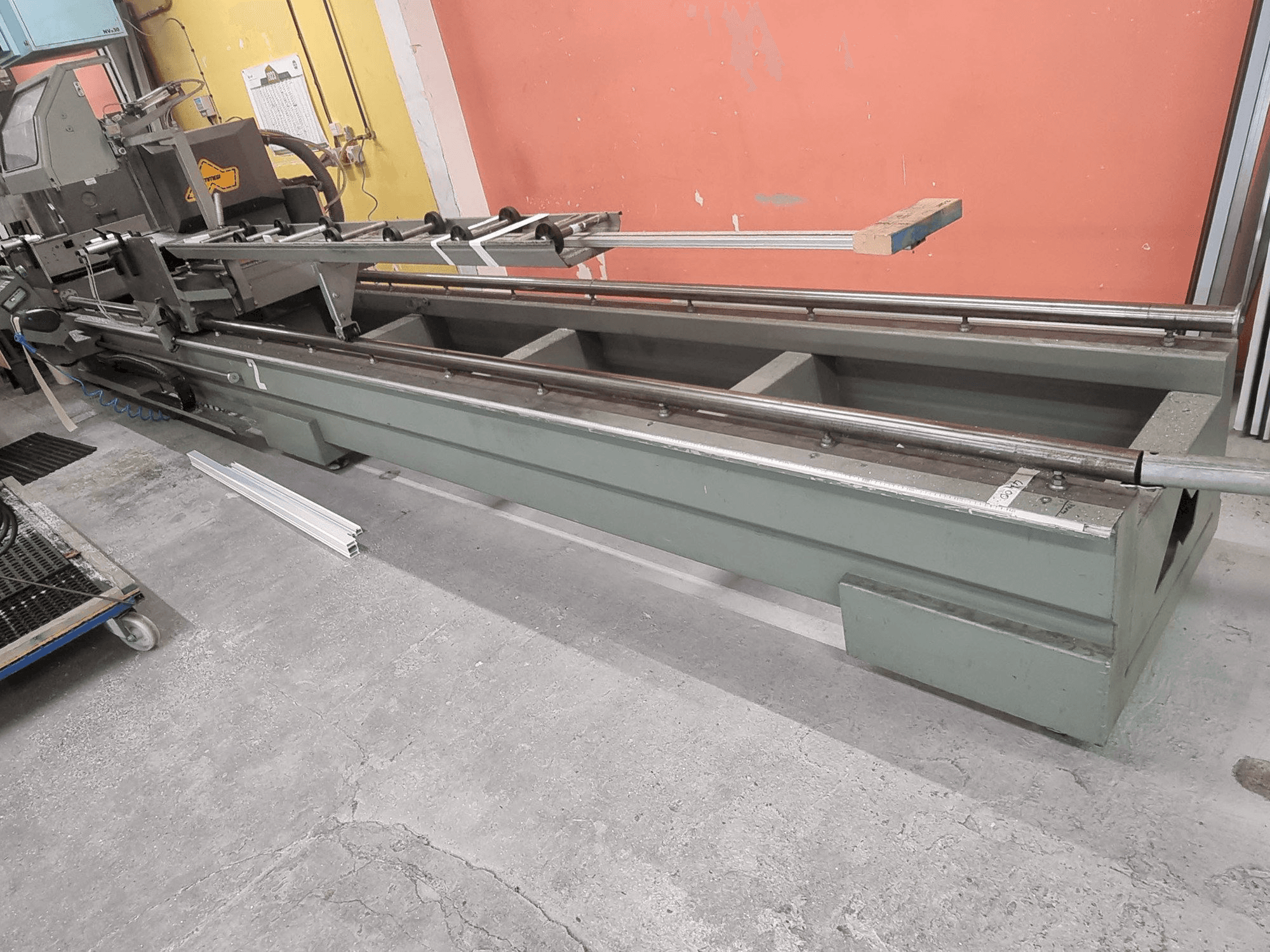 Makine Emmegi TWIN ELECTRA SUN TU/6 - Önden görünüm