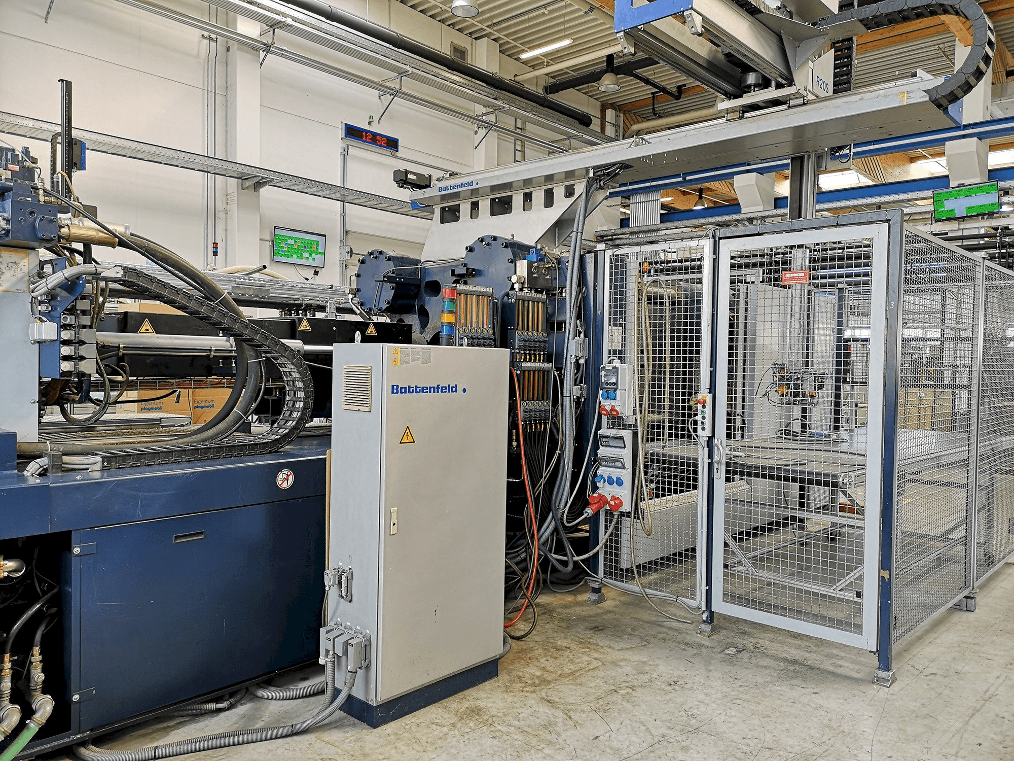 Makine Battenfeld HM 8000 2P - 7700 - Önden görünüm