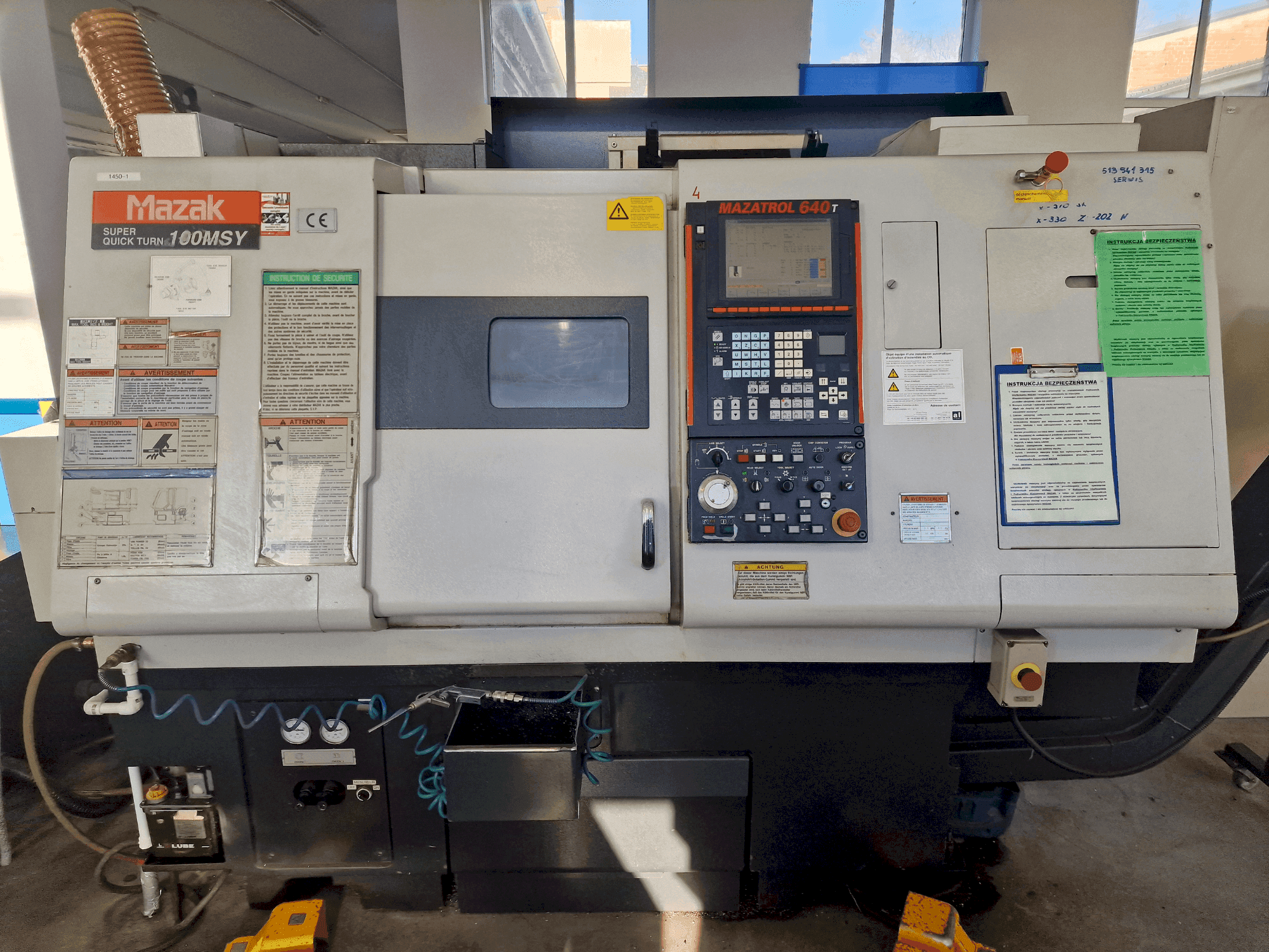 Makine Mazak SQT-100MSY - Önden görünüm