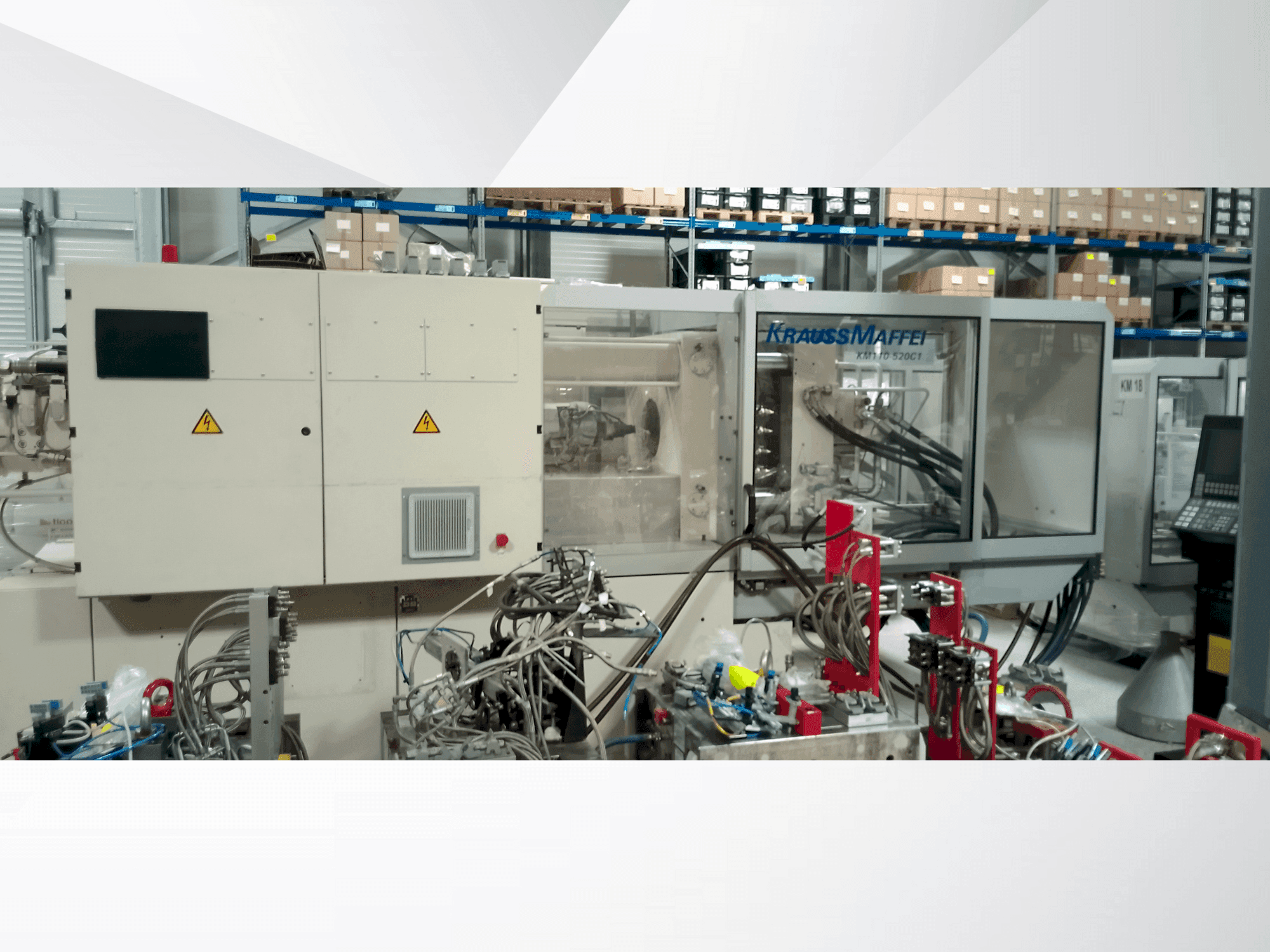 Makine Krauss Maffei 110-520 C1 - Önden görünüm