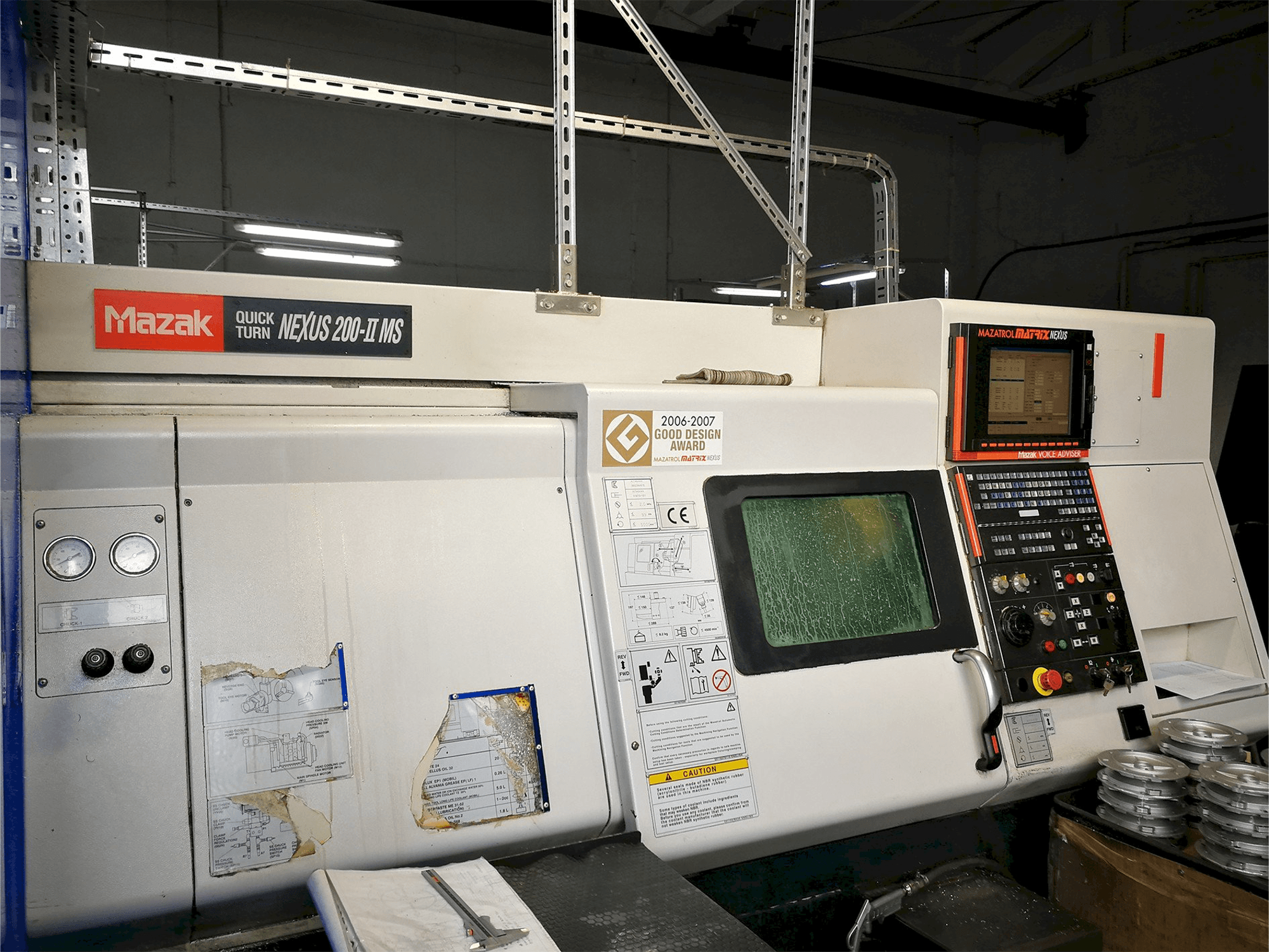 Makine Mazak Quick Turn Nexus 250-II MS - Önden görünüm