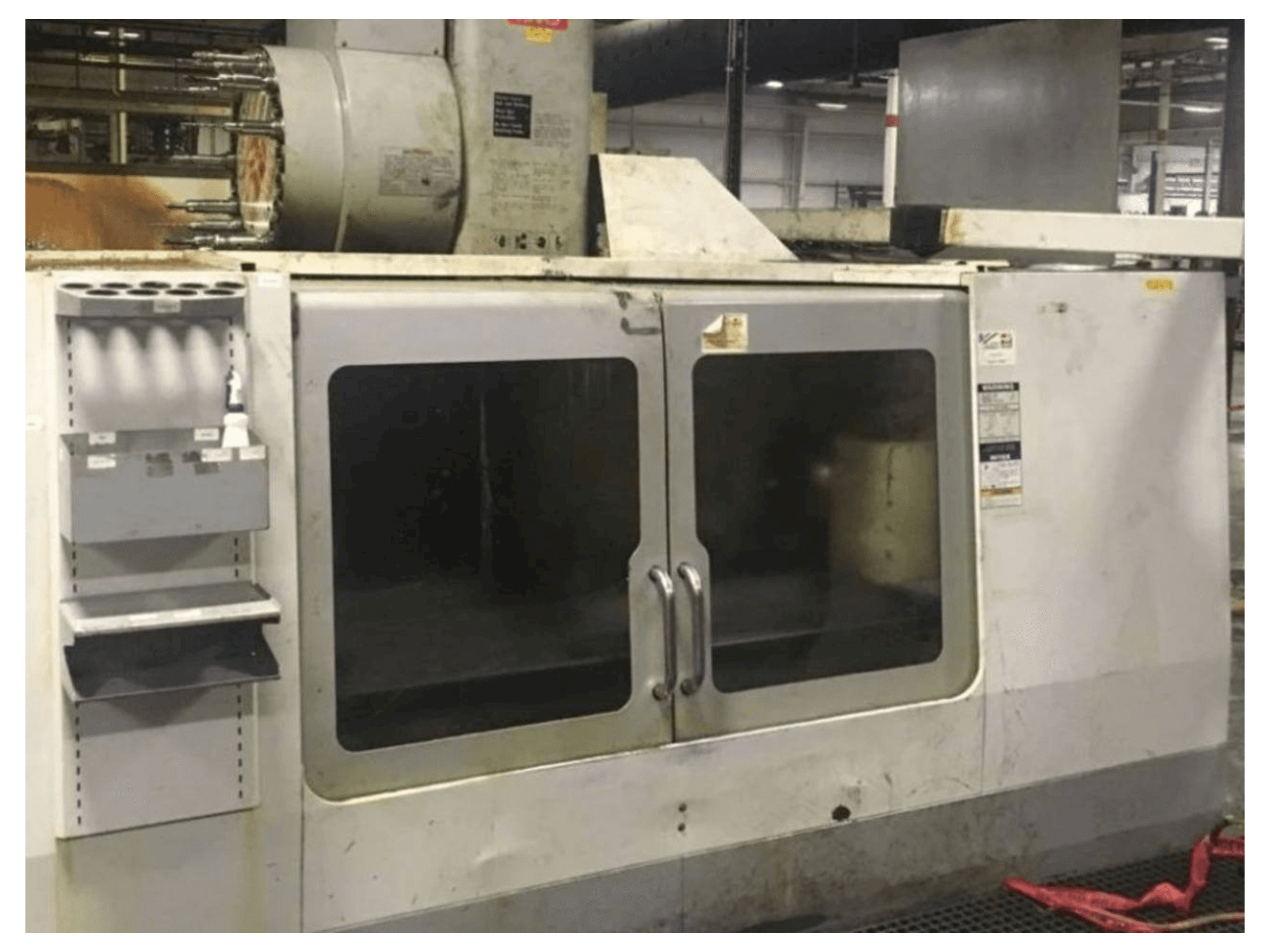 Makine HAAS VF-8B/40 - Önden görünüm