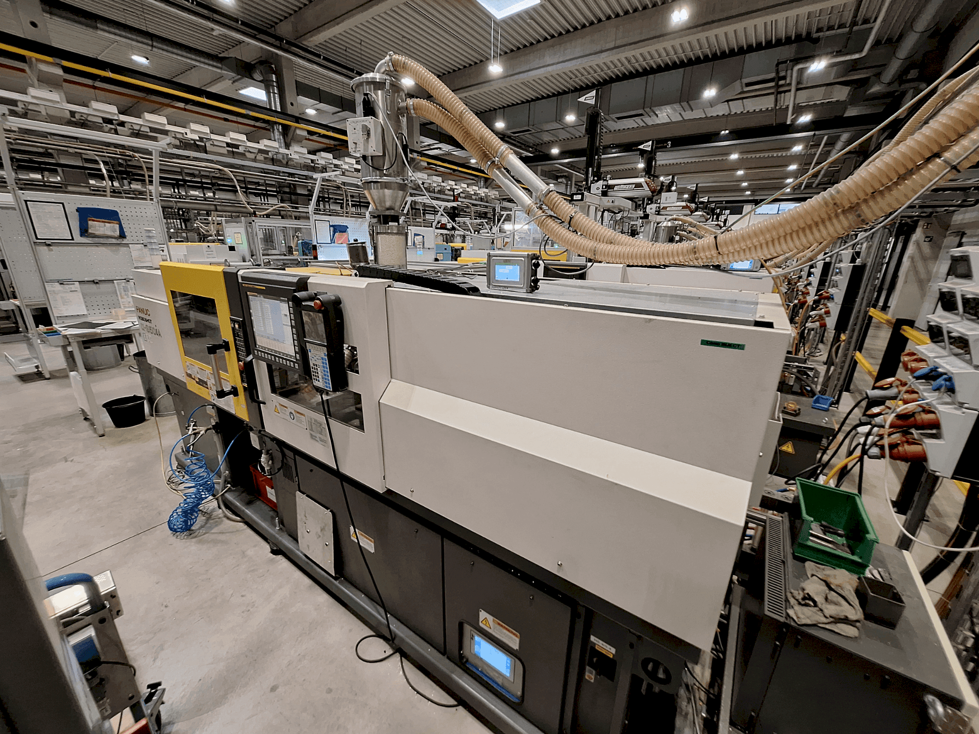 Makine FANUC Roboshot S50iA - Önden görünüm