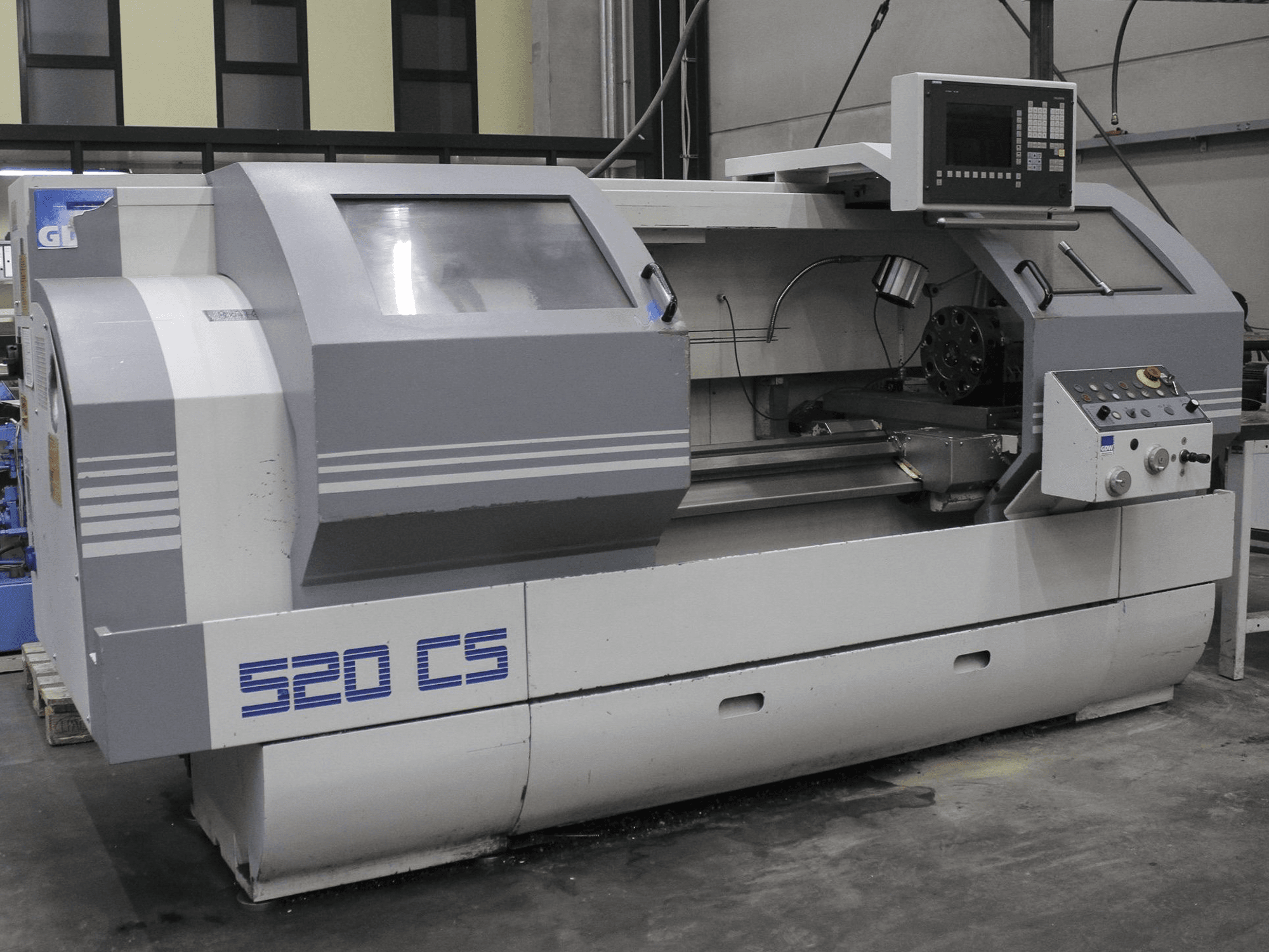 Makine GDW - Önden görünüm 520CS