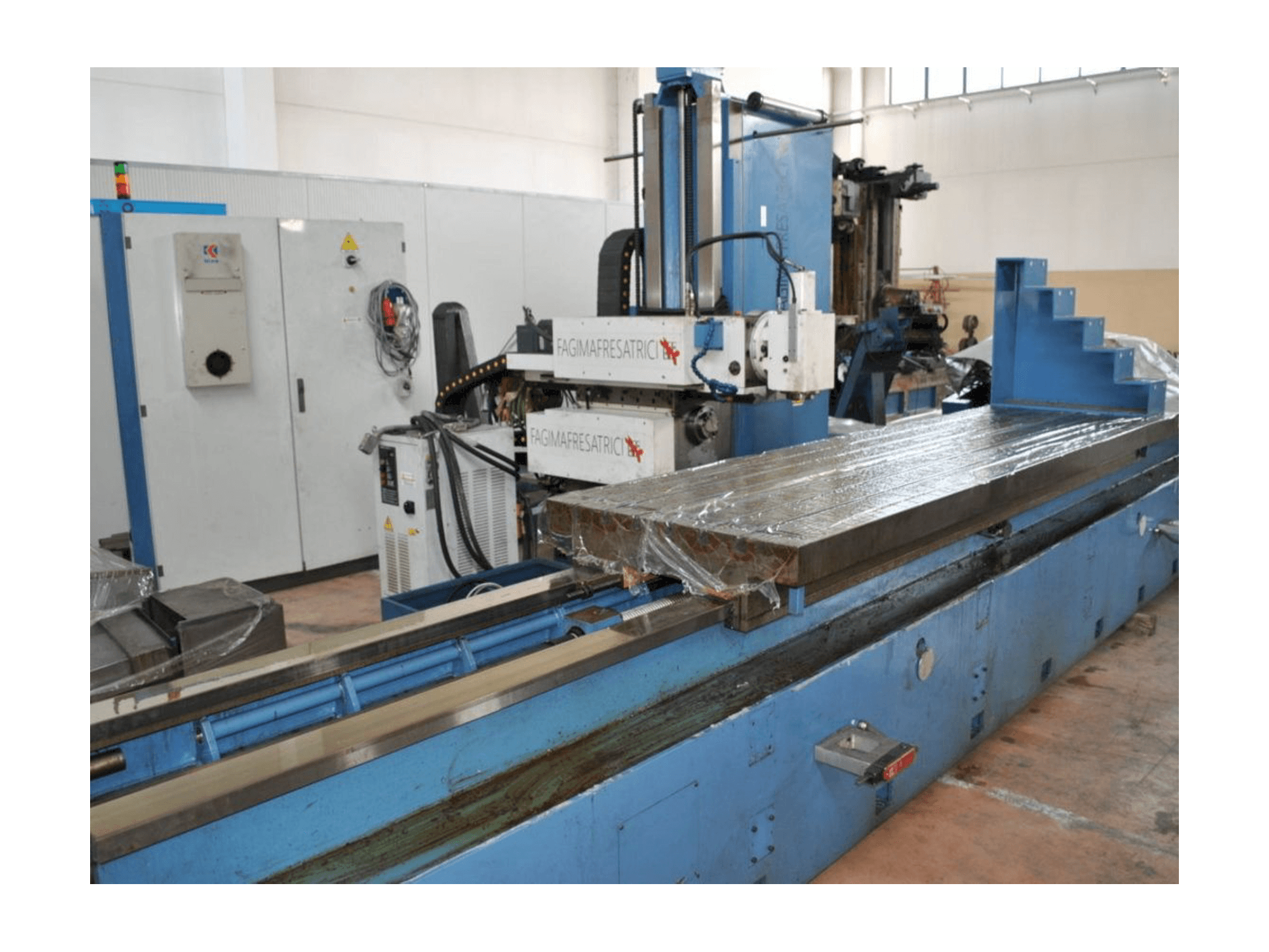 Makine Fagima MMO 300 - Önden görünüm