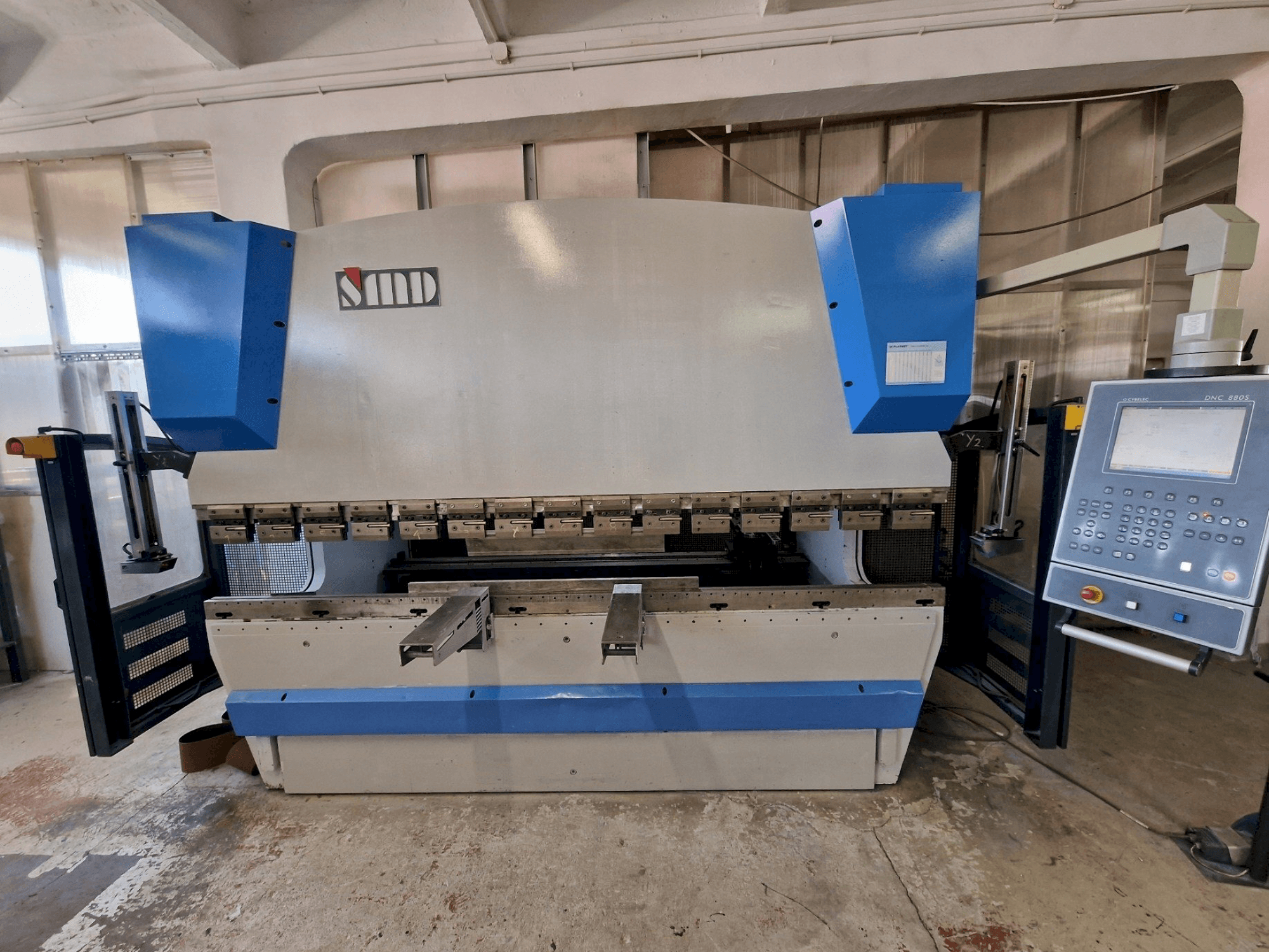 Makine SMD PBH 3100 - Önden görünüm