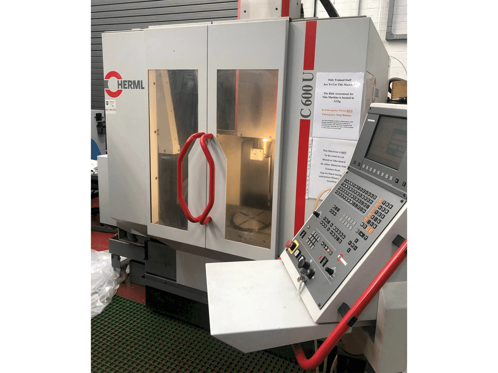 Makine HERMLE B 600 U - Önden görünüm