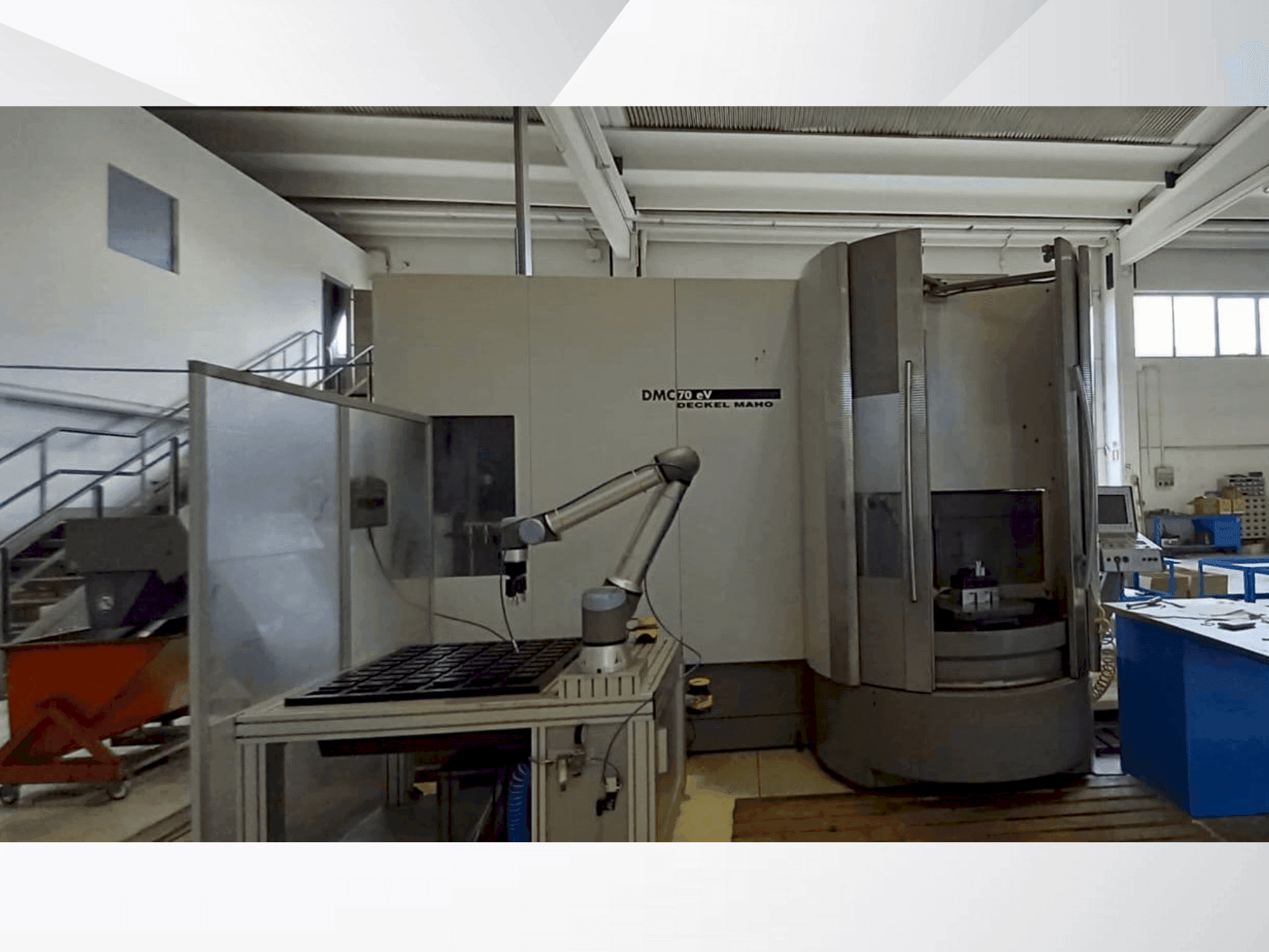 Makine DECKEL MAHO DMC 70 Evo - Önden görünüm