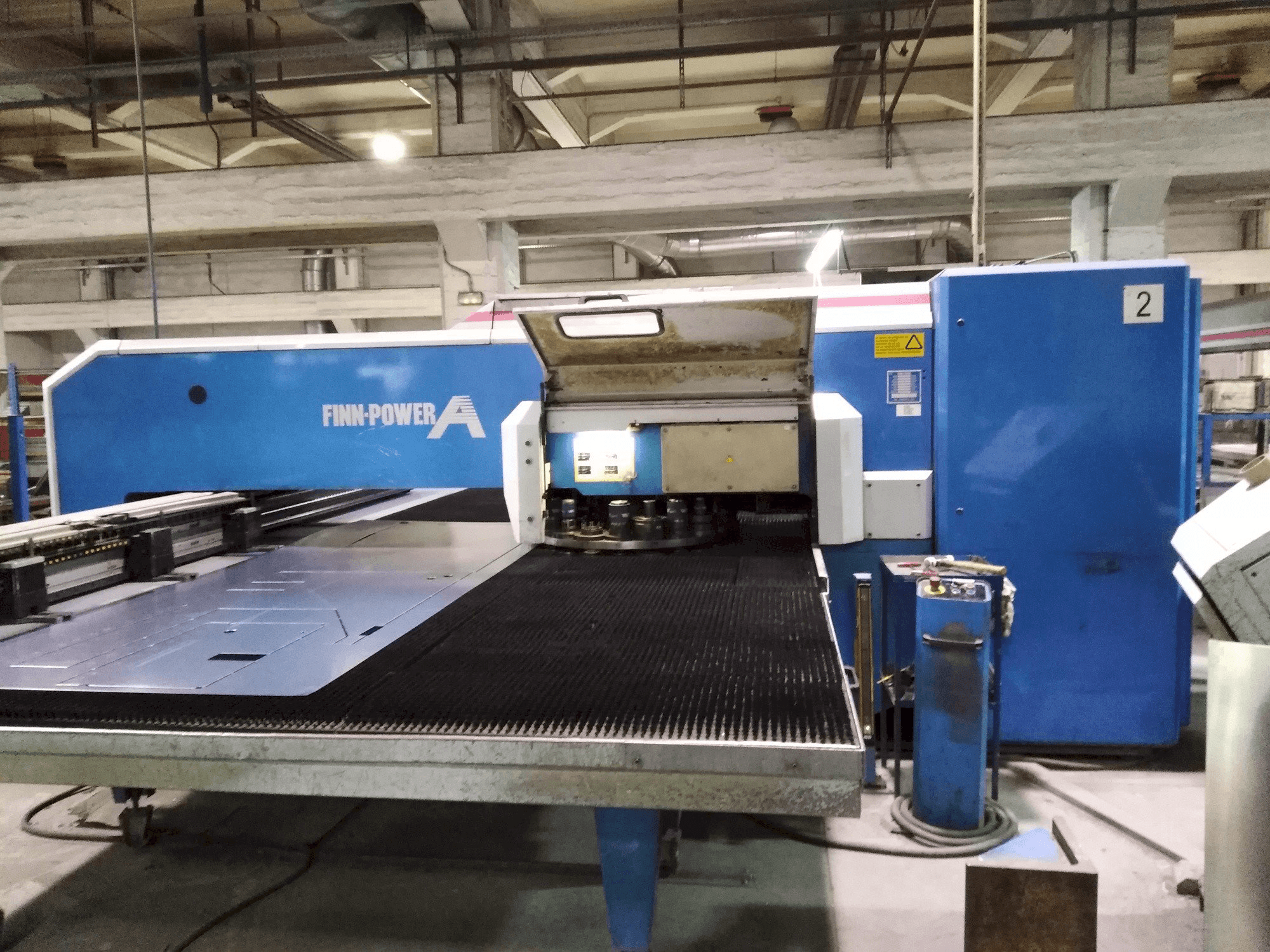 Makine Finn-Power A5-25 SB - Önden görünüm