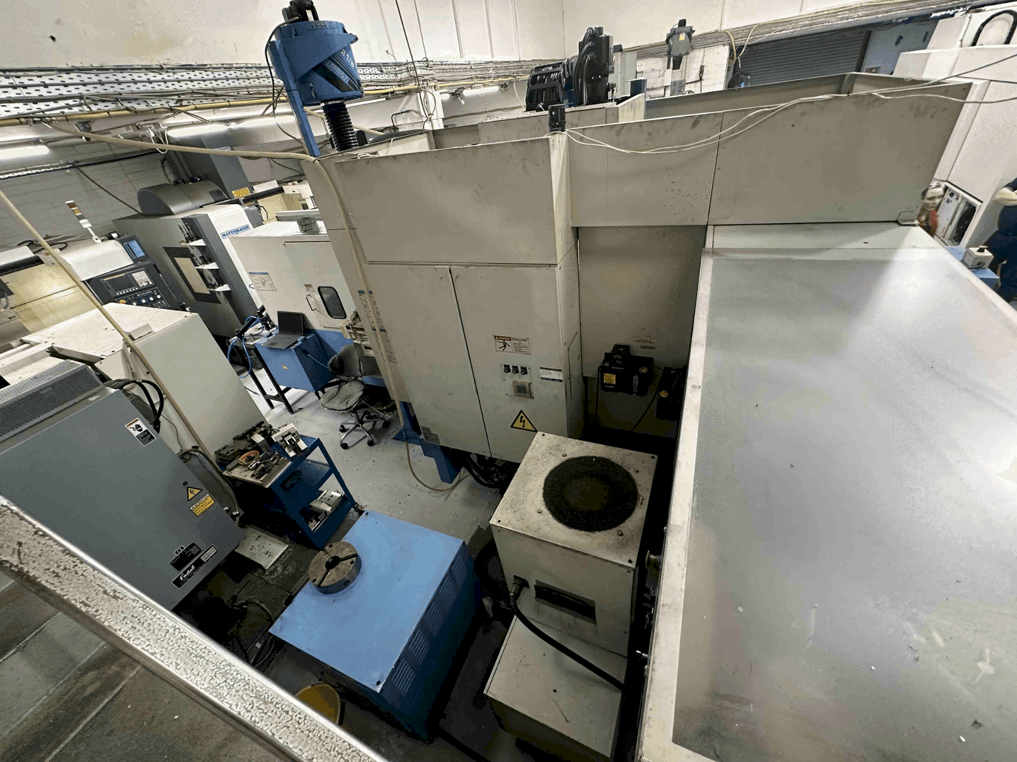 Makine Mazak FJV-250 - Önden görünüm