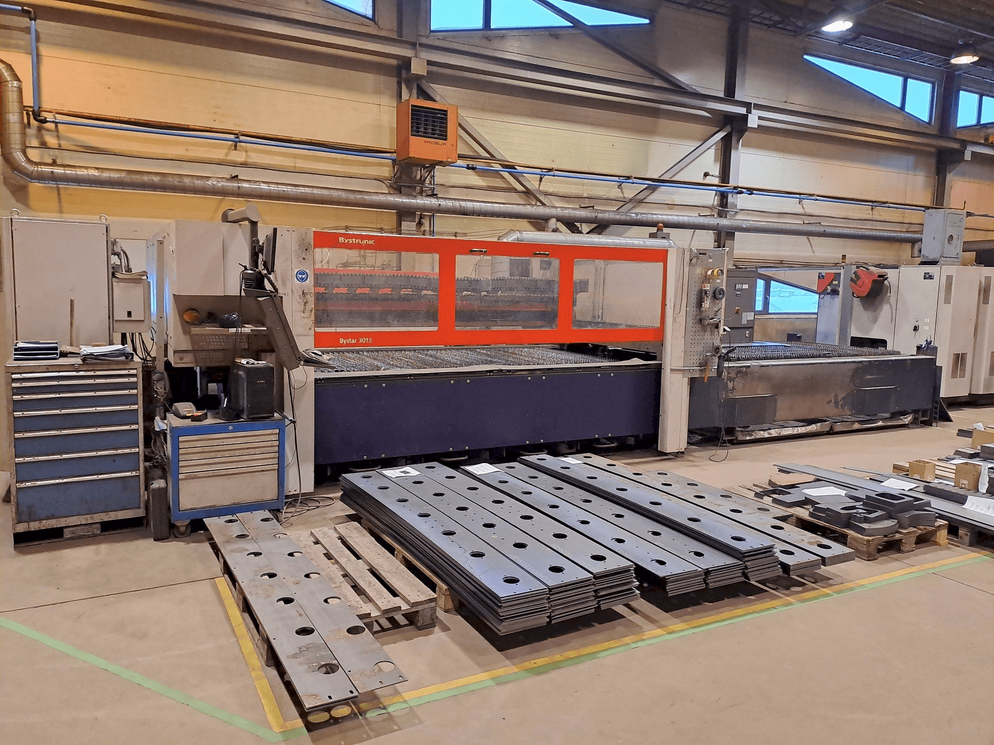Makine Bystronic Bystar 3015 - Önden görünüm