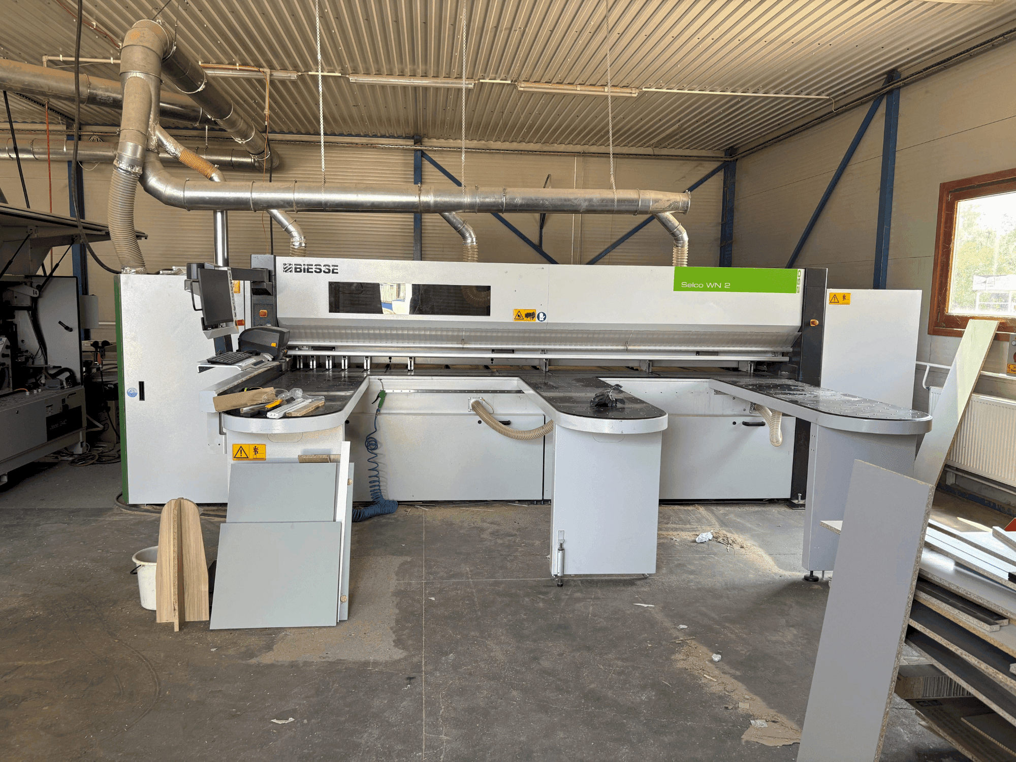 Makine BIESSE Selco WN 2 - Önden görünüm