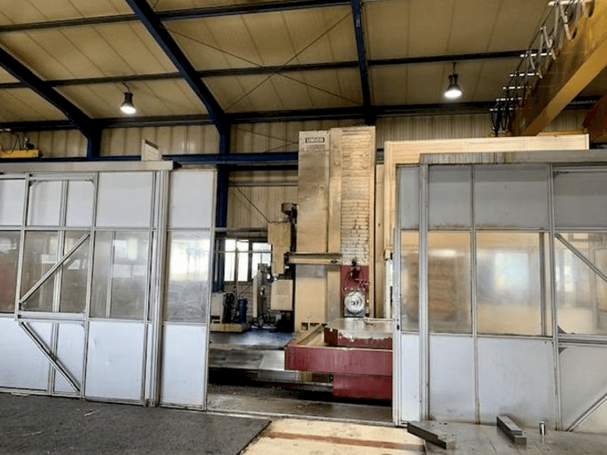 Makine UNION KC 150 - Önden görünüm