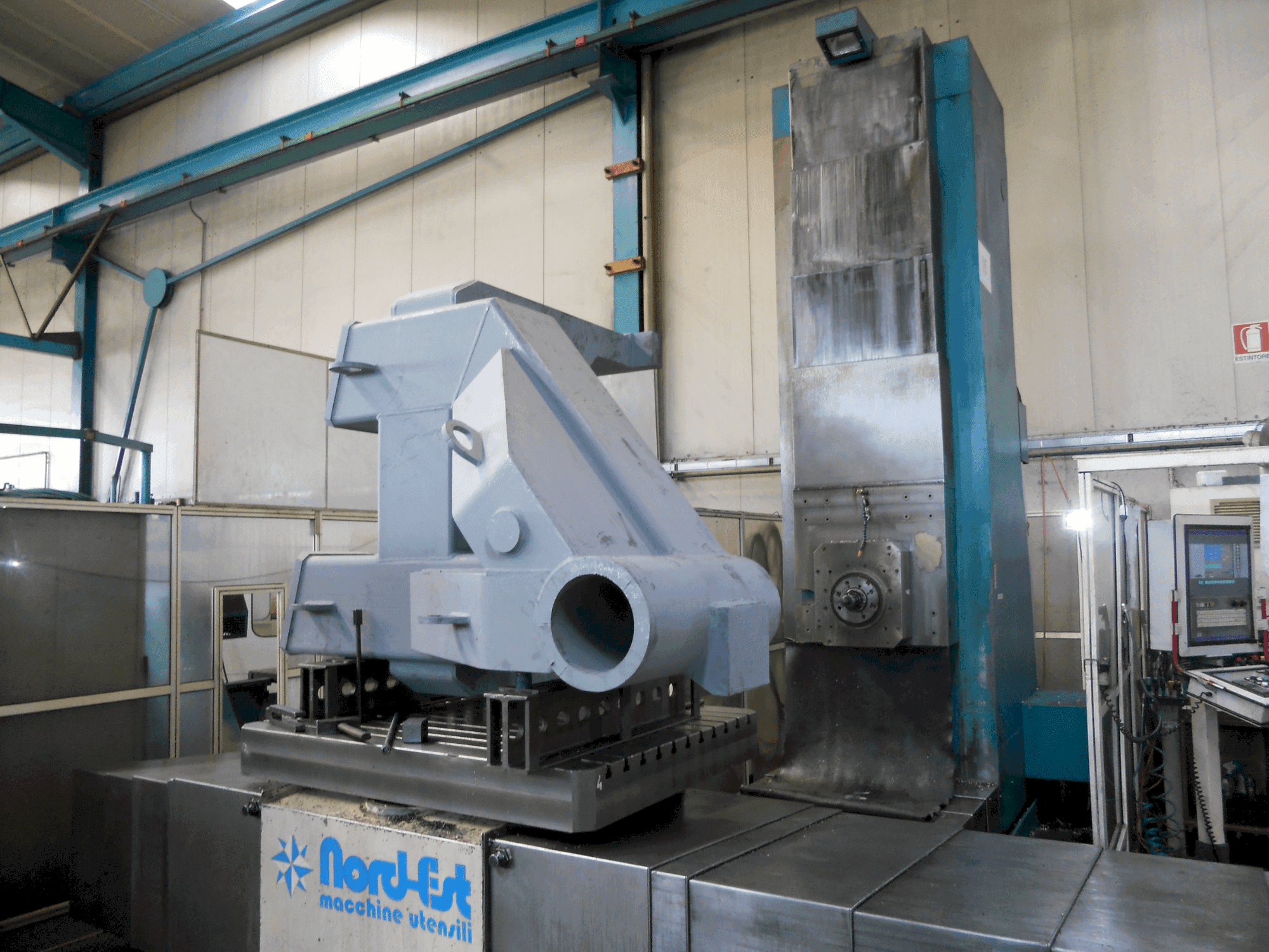 Makine NORDEST HYDRA MP 110 - Önden görünüm