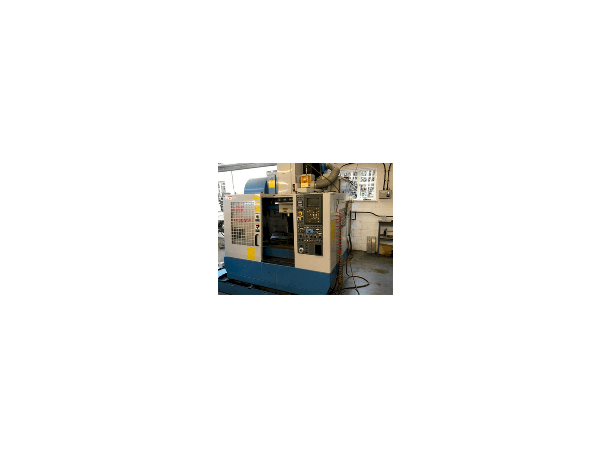 Makine Matsuura MC 600 VF - Önden görünüm