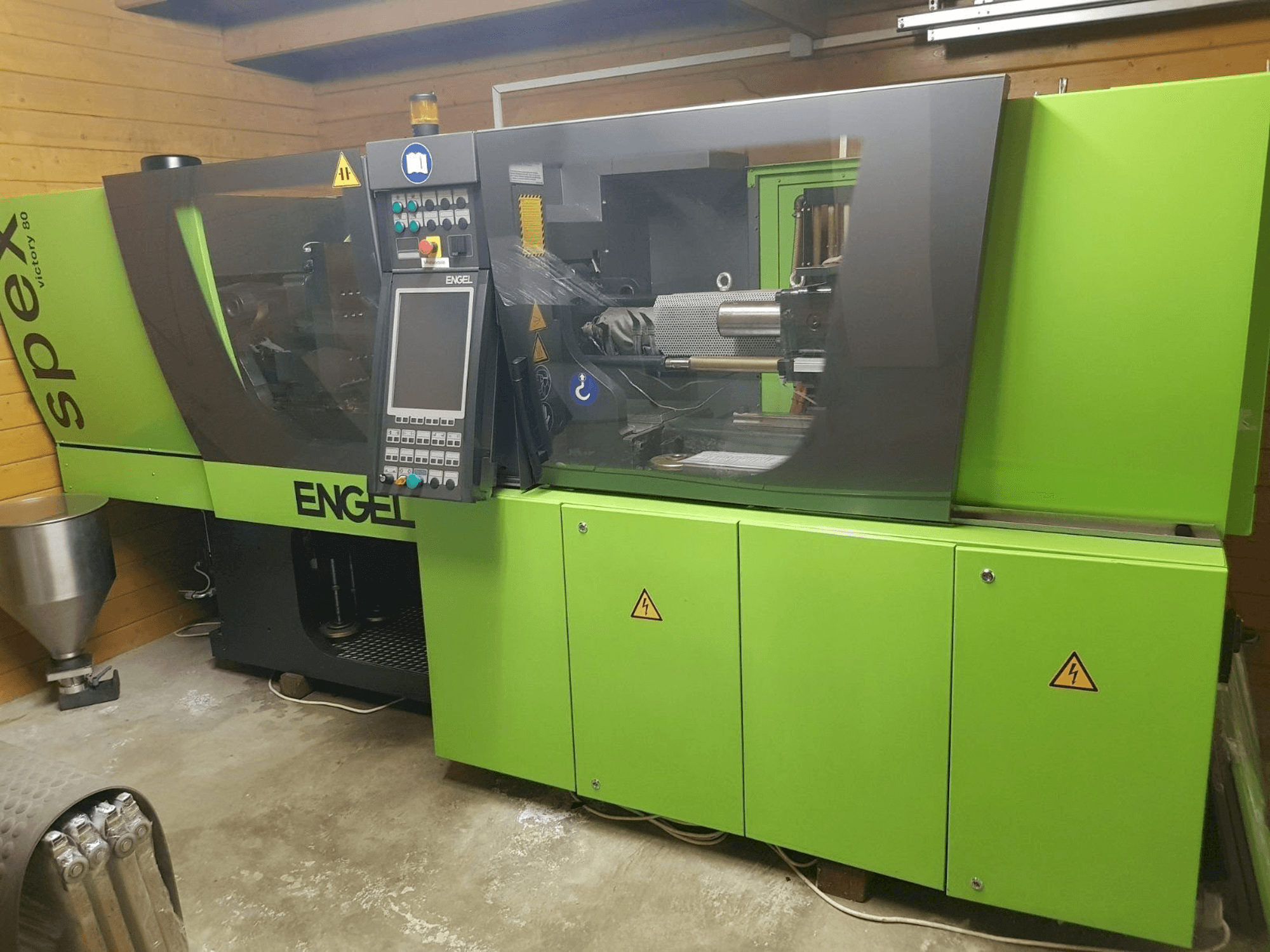 Makine ENGEL victory 330/80 spex - Önden görünüm