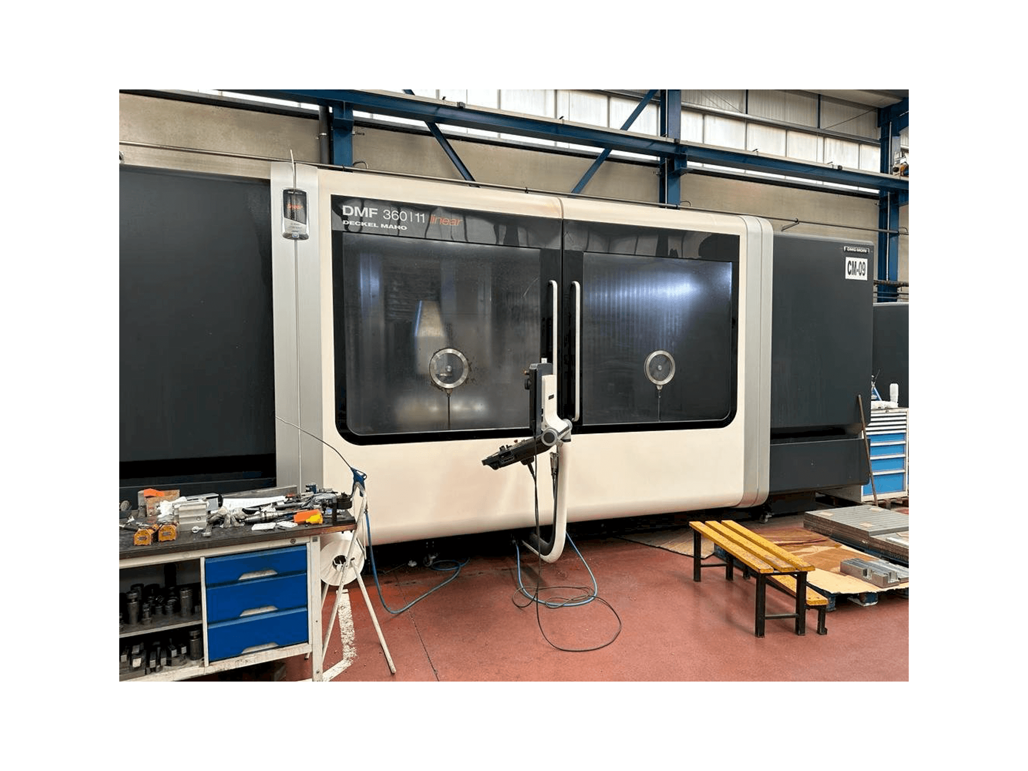 Makine DECKEL MAHO DMF 360-11 - Önden görünüm