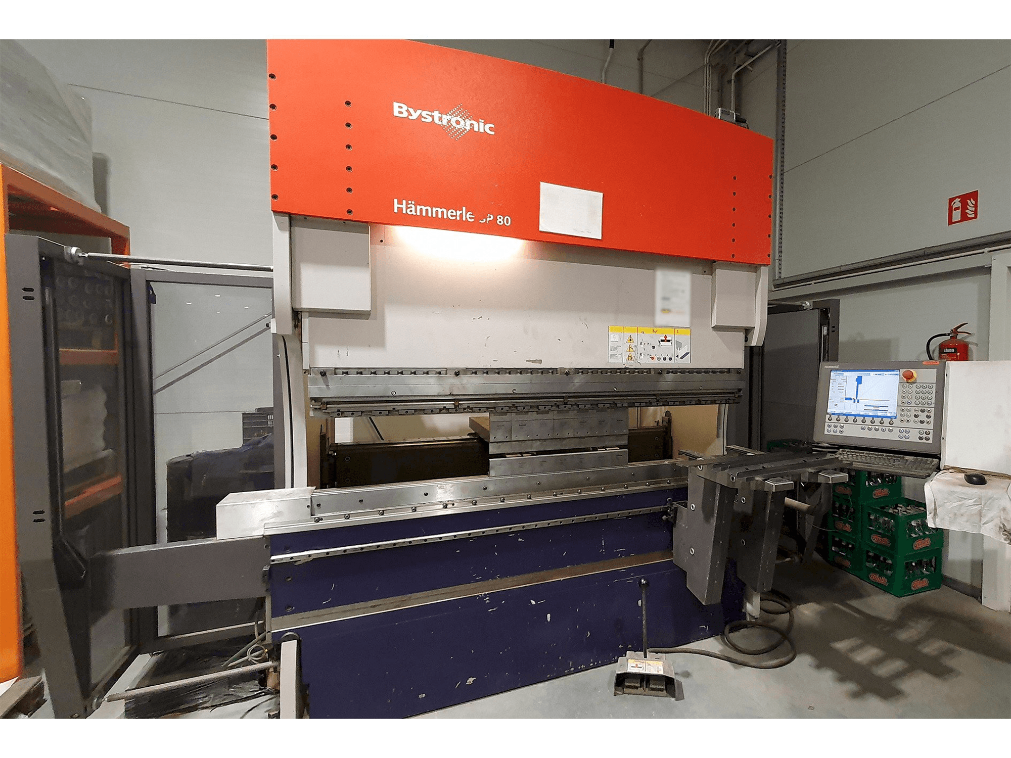 Makine Bystronic 3P 80/210 - Önden görünüm