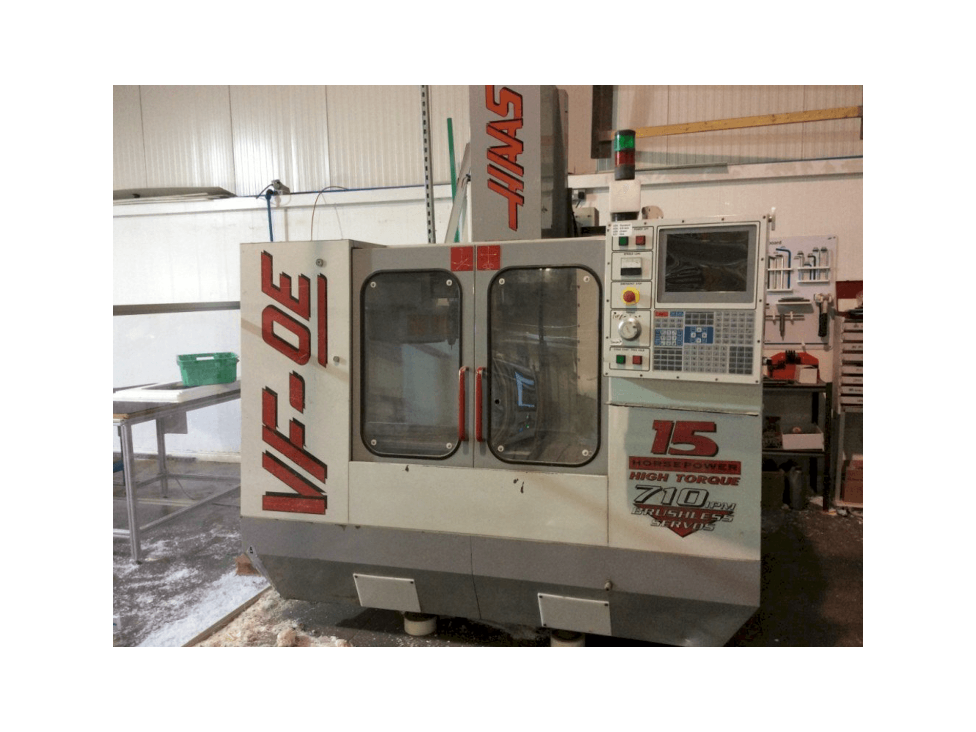 Makine HAAS VF-OE - Önden görünüm