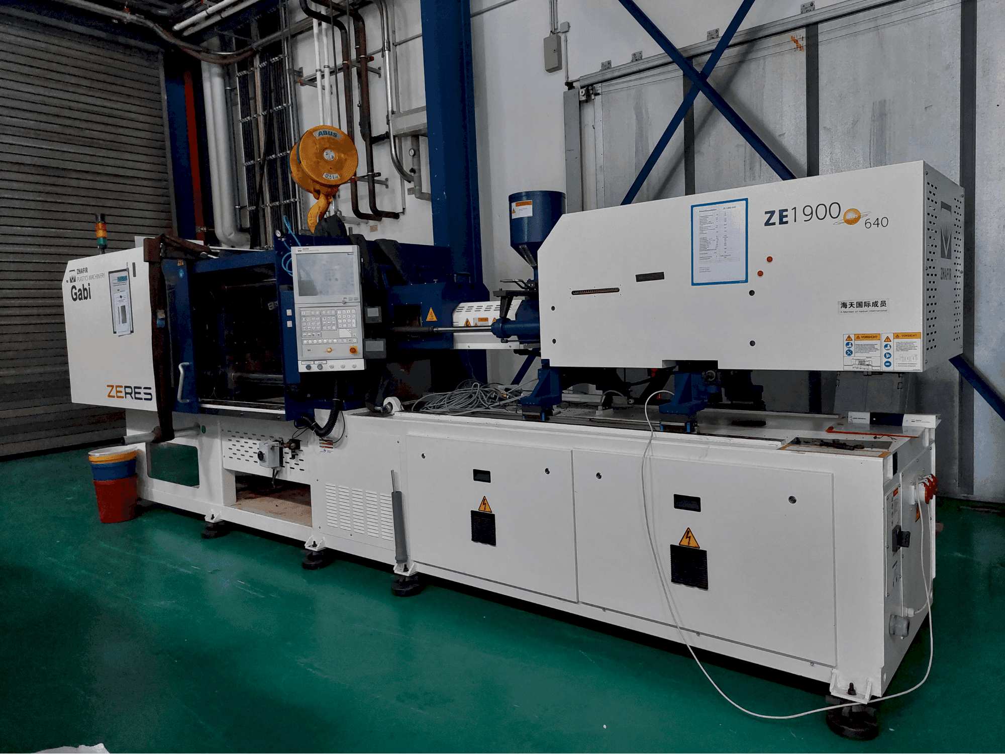 Makine HAITIAN ZHAFIR ZERES ZE1900 - Önden görünüm