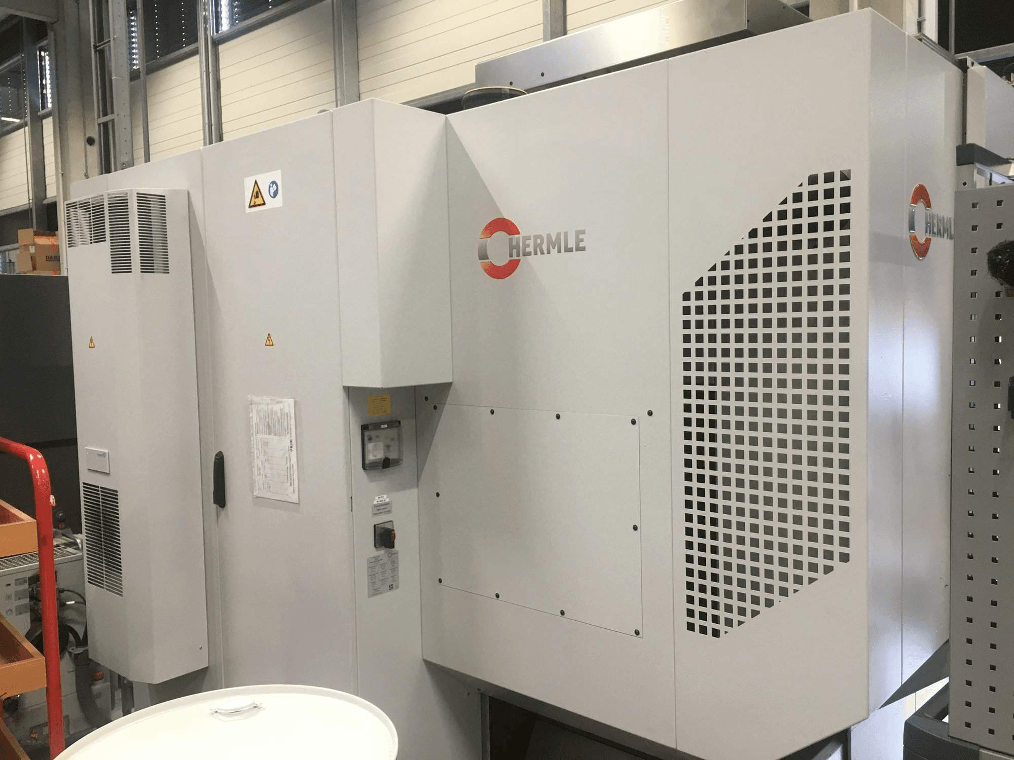 Makine HERMLE C400 U - Önden görünüm