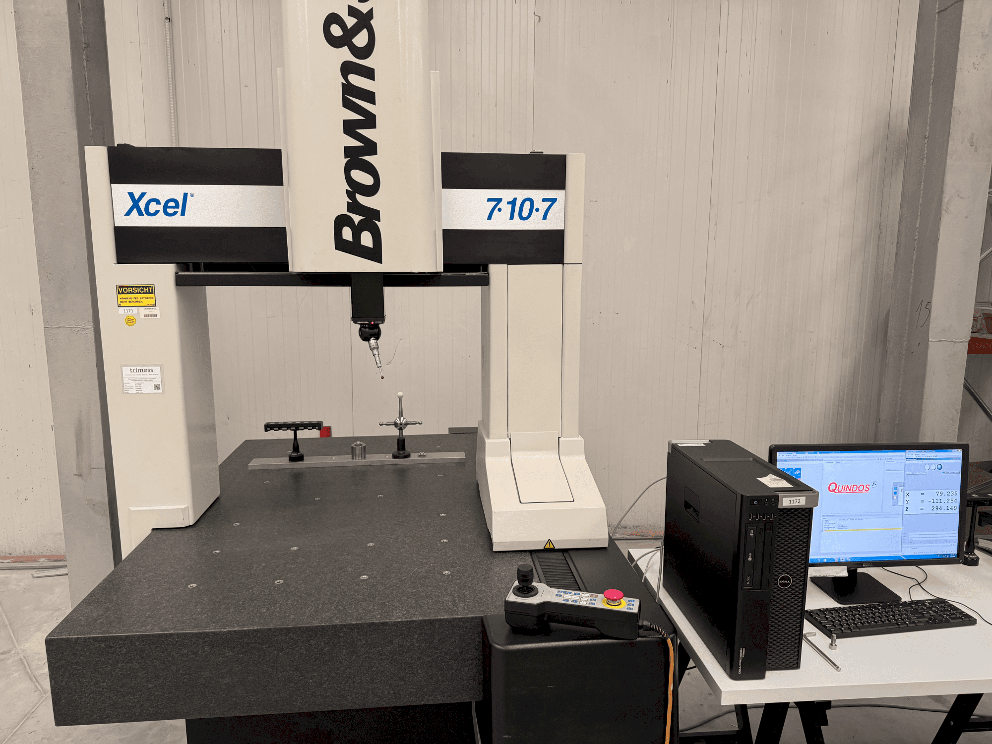 Makine BROWN & SHARPE XCEL 7107 - Önden görünüm