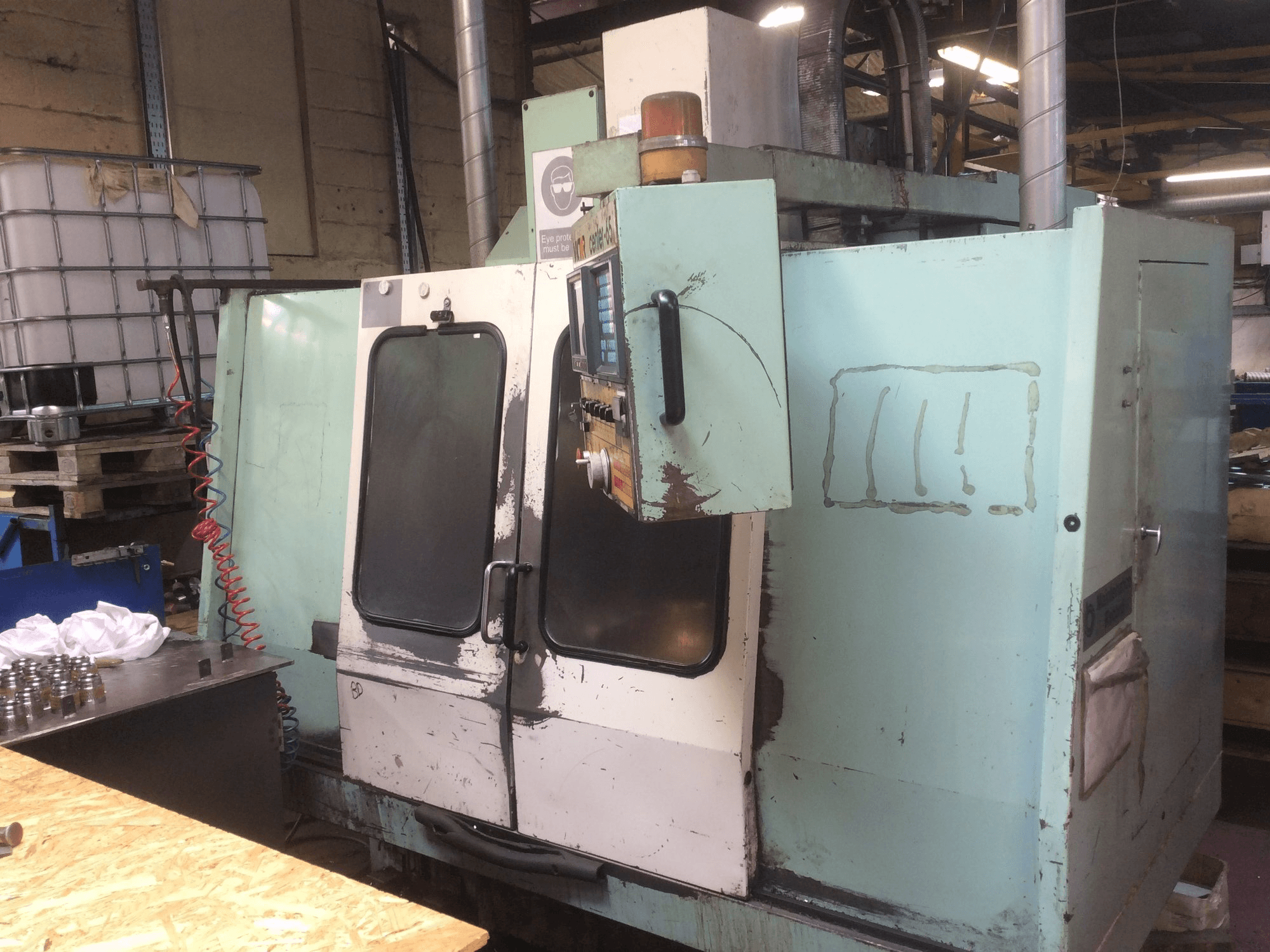 Makine Victor V Center-65 - Önden görünüm