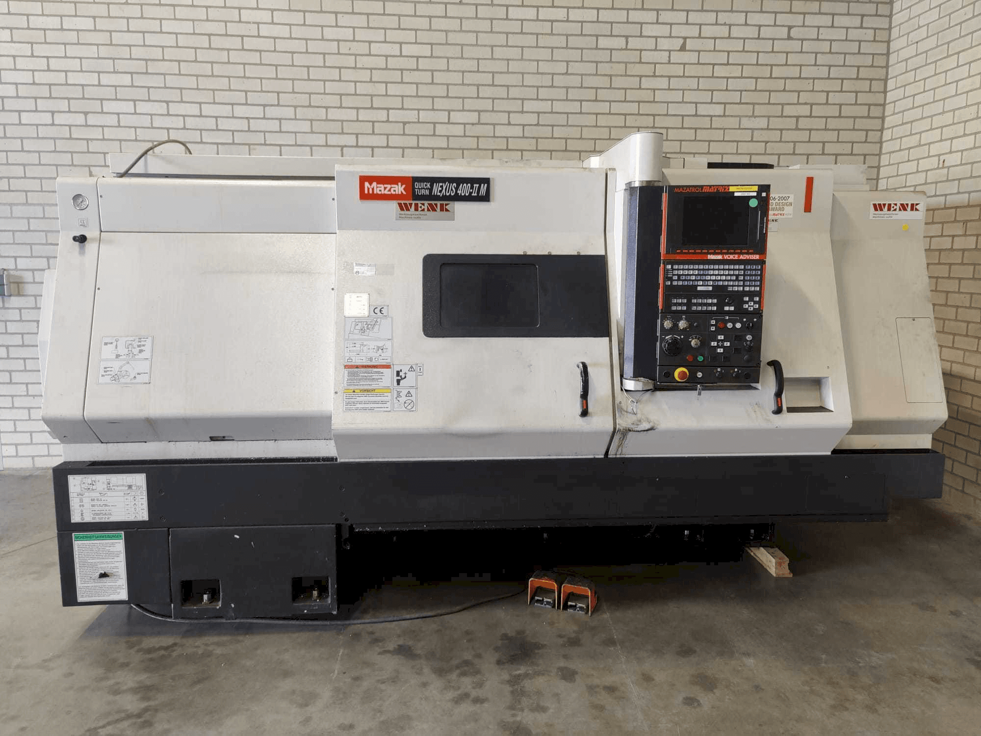 Makine Mazak Quick Turn Nexus 400-II M - Önden görünüm