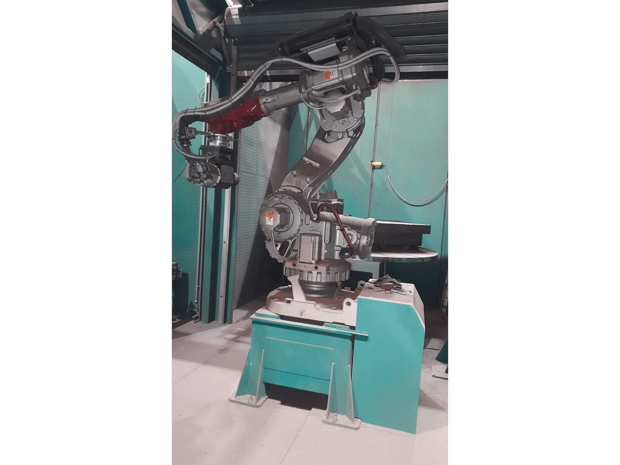 Makine ABB IRB 7600 - Önden görünüm