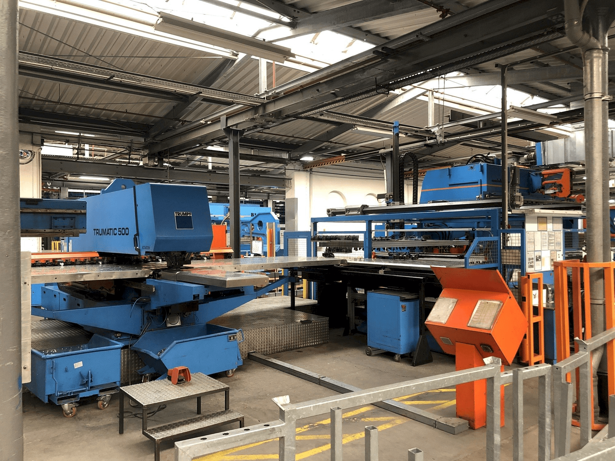 Makine Trumpf TC 500 - Önden görünüm