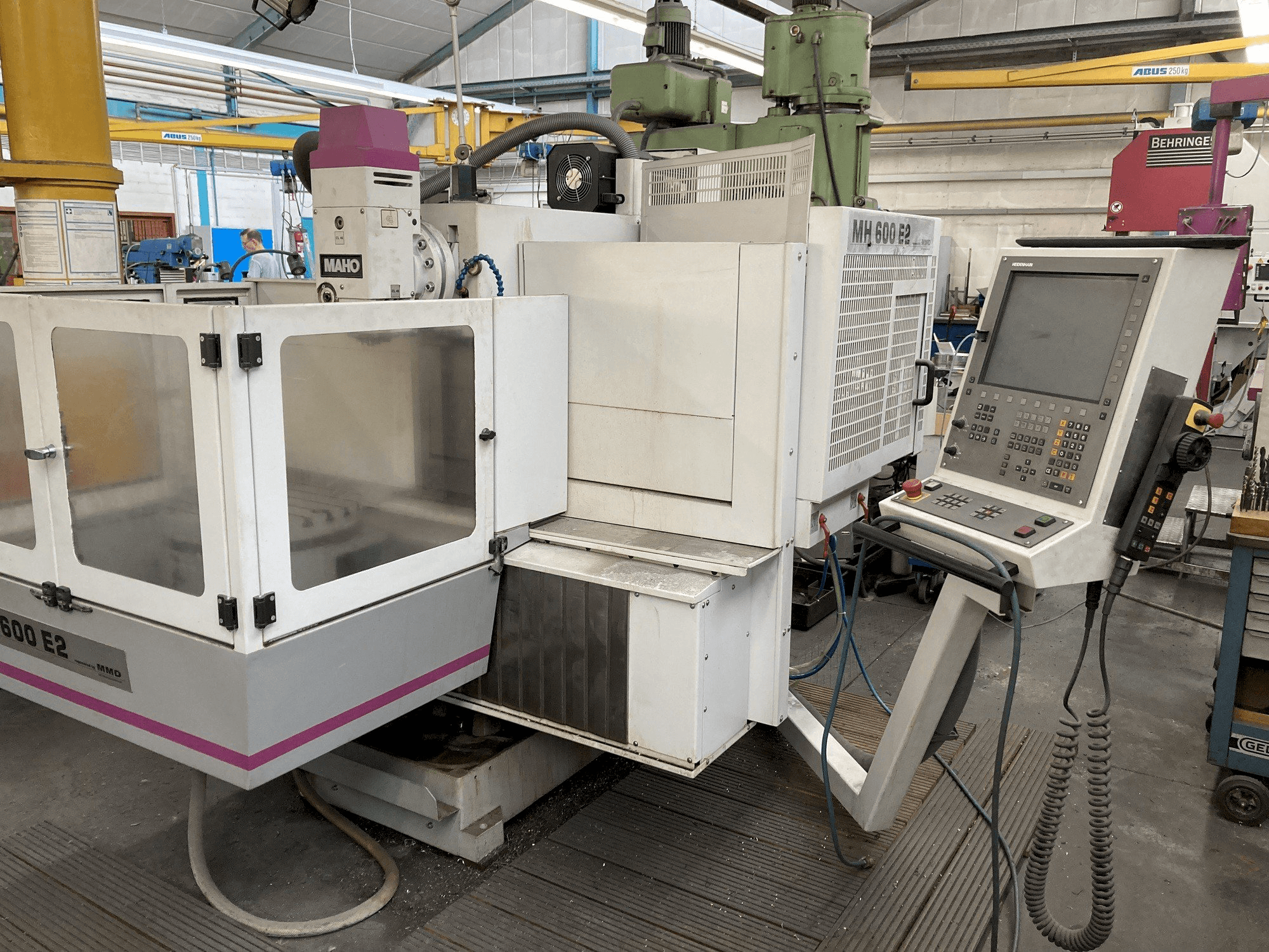 Makine Maho MH 600 E2 - Önden görünüm