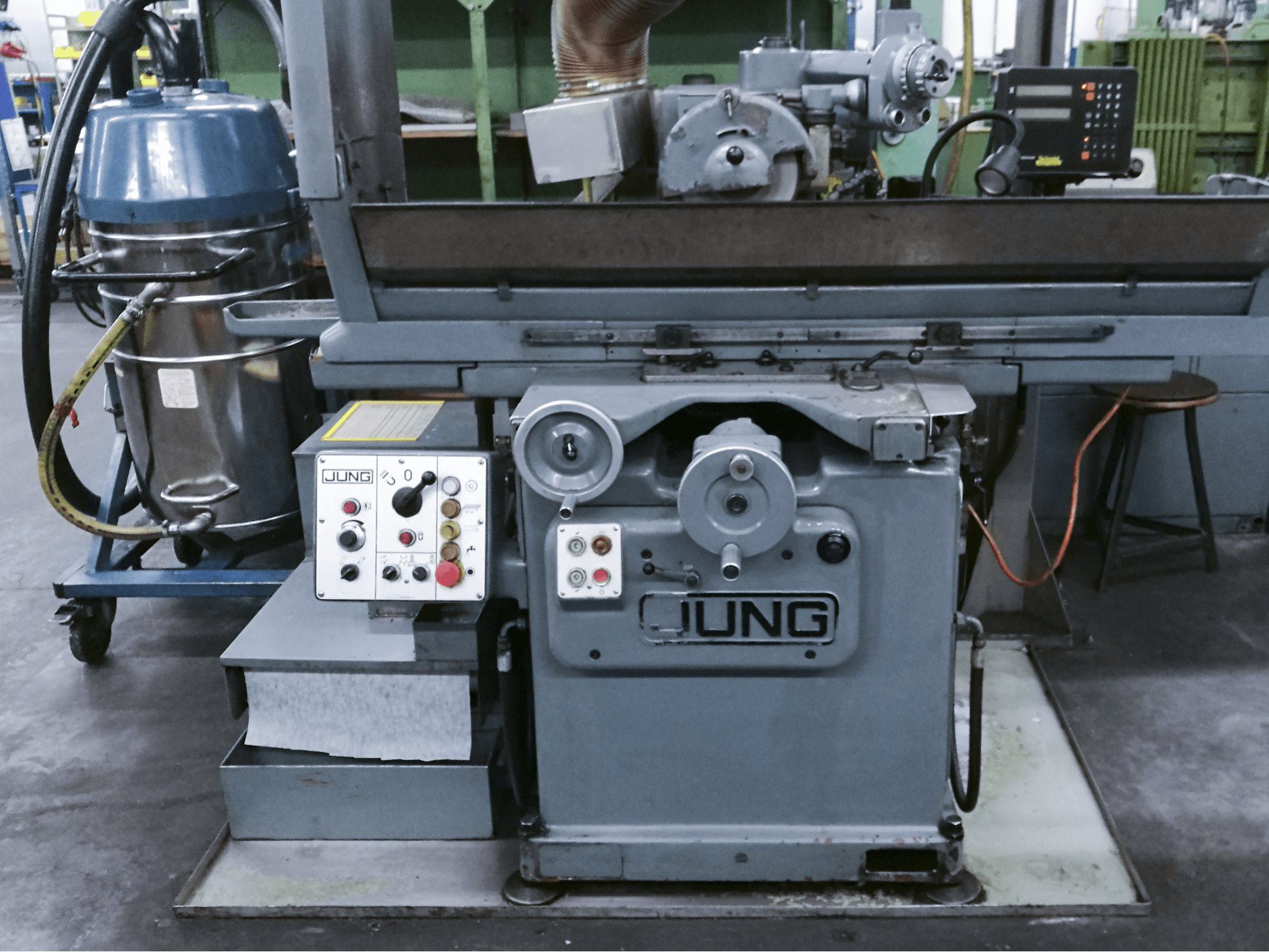 Makine 1 JUNG - Önden görünüm HF 50 RD