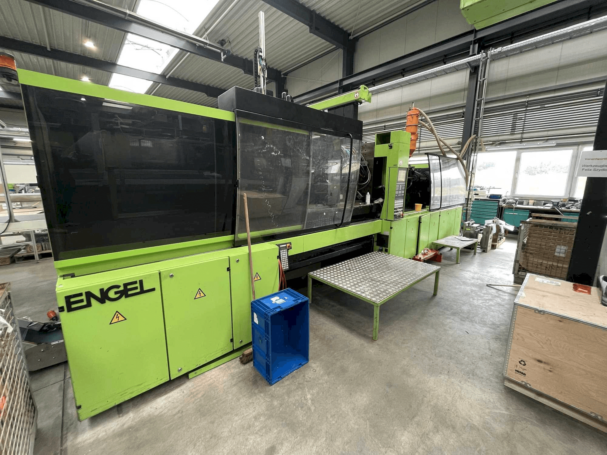 Makine Engel ES 2550/400 HL-V - Önden görünüm