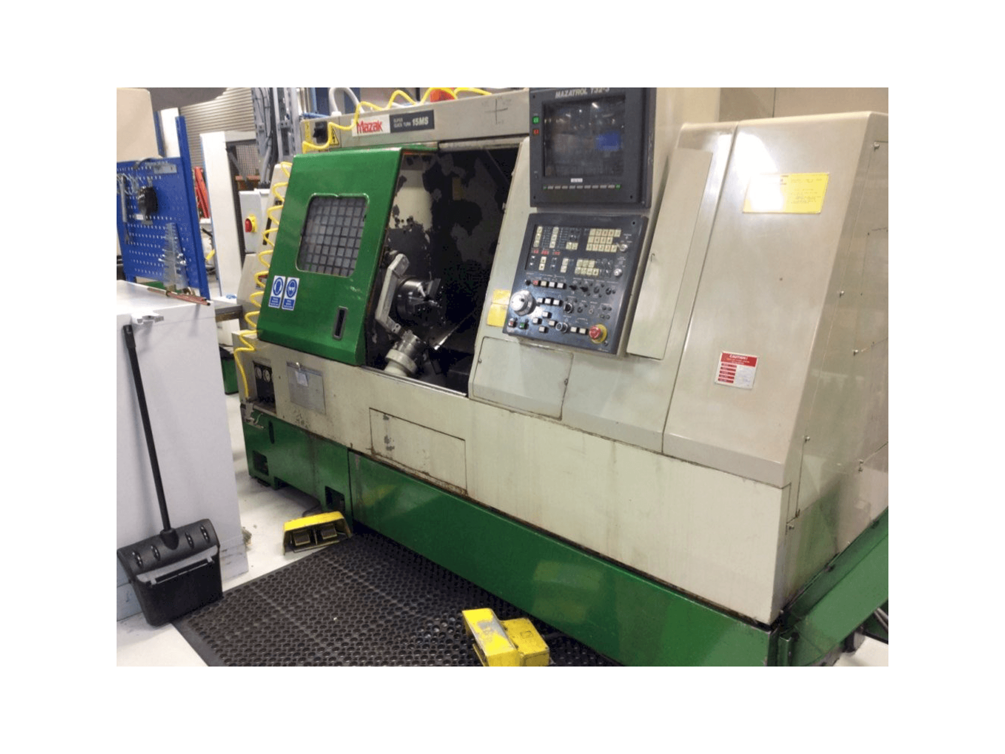 Makine Mazak Super QuickTurn 15MS - Önden görünüm