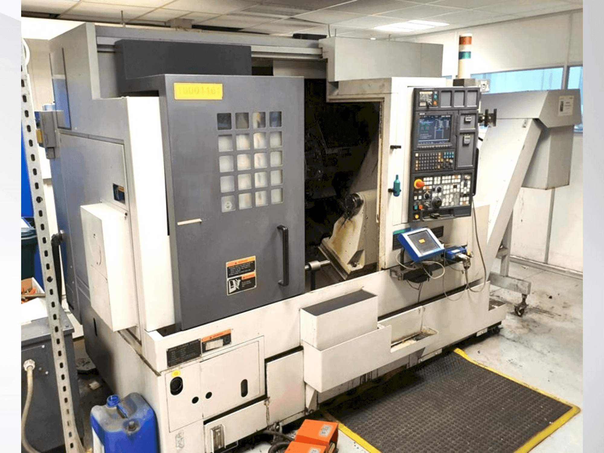 Makine MORI SEIKI 2009 - Önden görünüm