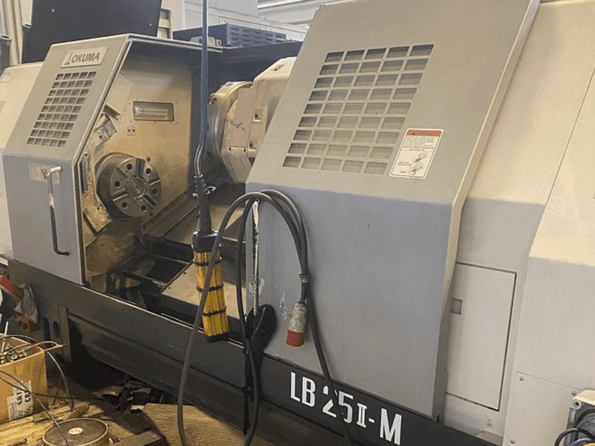 Makine Okuma LB 25 II-M - Önden görünüm