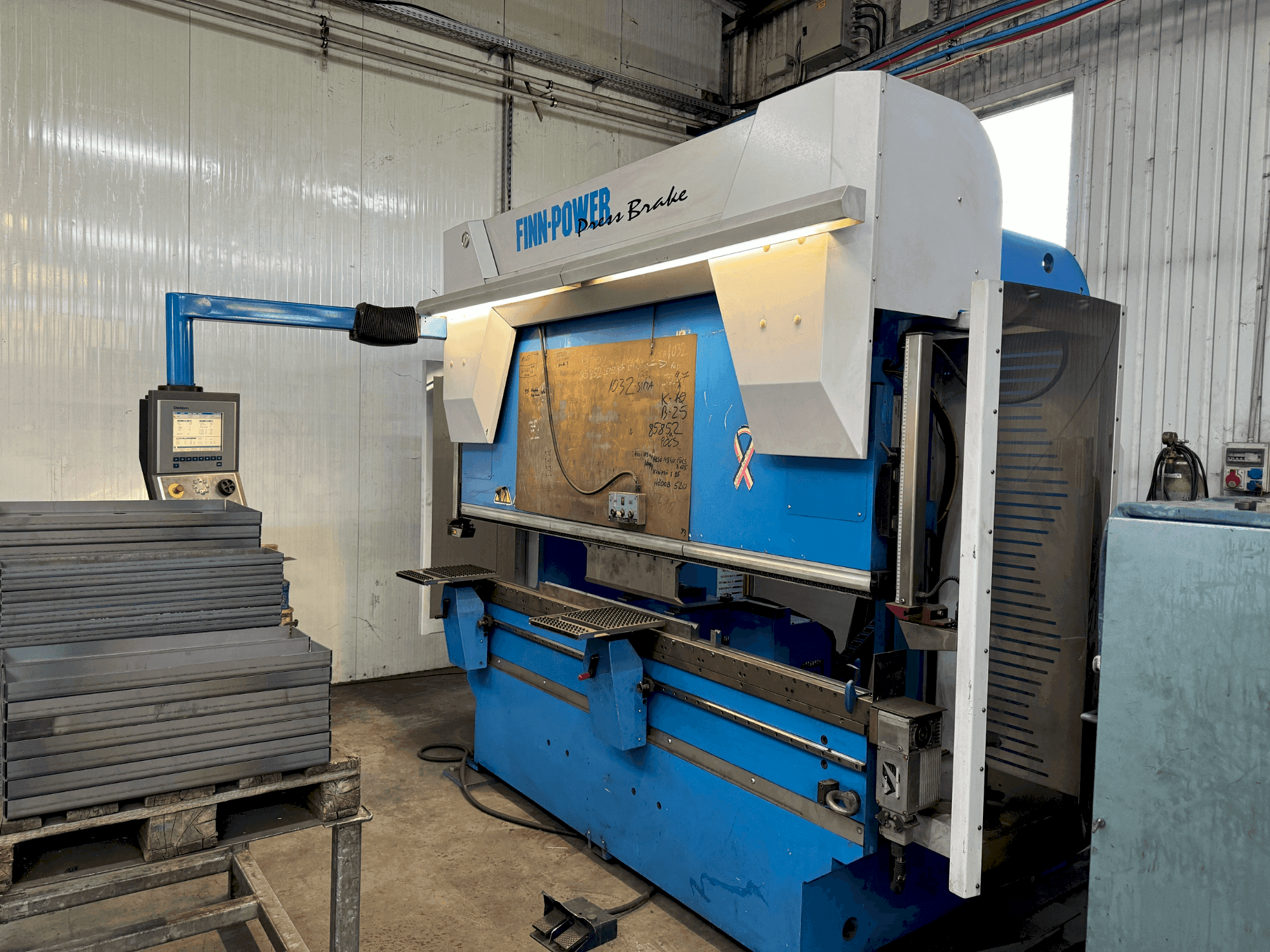 Makine Finn-Power B80.2550 - Önden görünüm