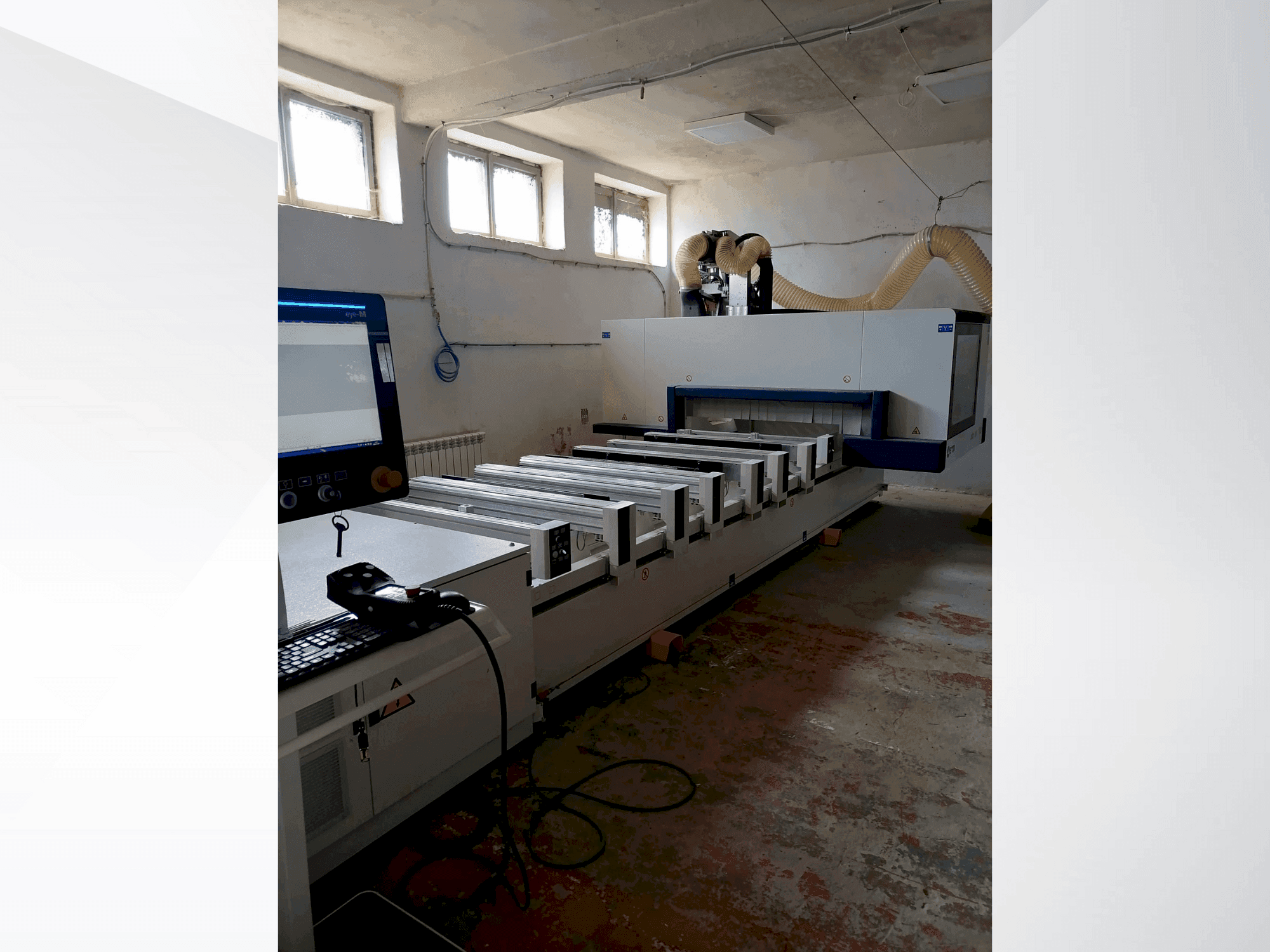 Makine SCM Morbidelli M100 - Önden görünüm