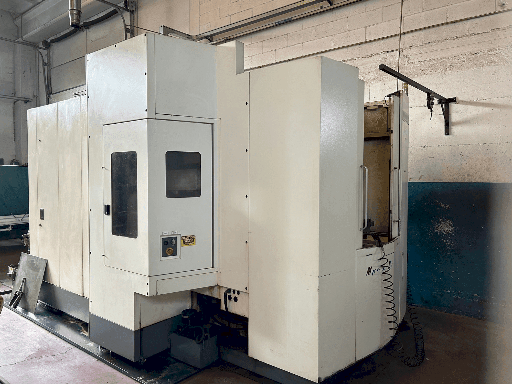 Makine Kitamura HX500 ia - Önden görünüm