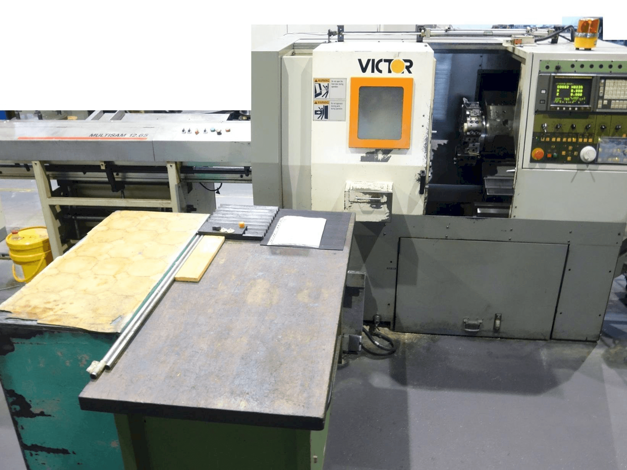 Makine Victor V Turn plus 15 (1996) - Önden görünüm