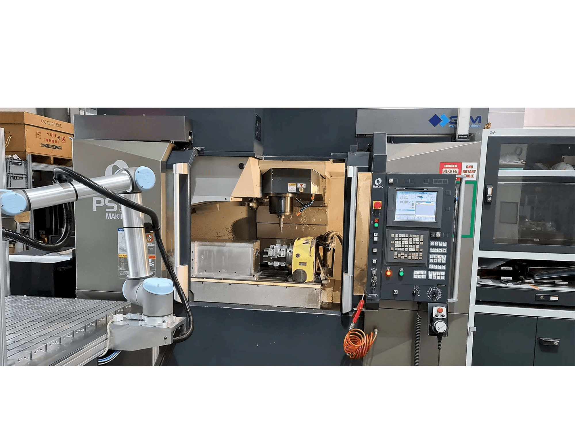 Makine Makino PS95 - Önden görünüm